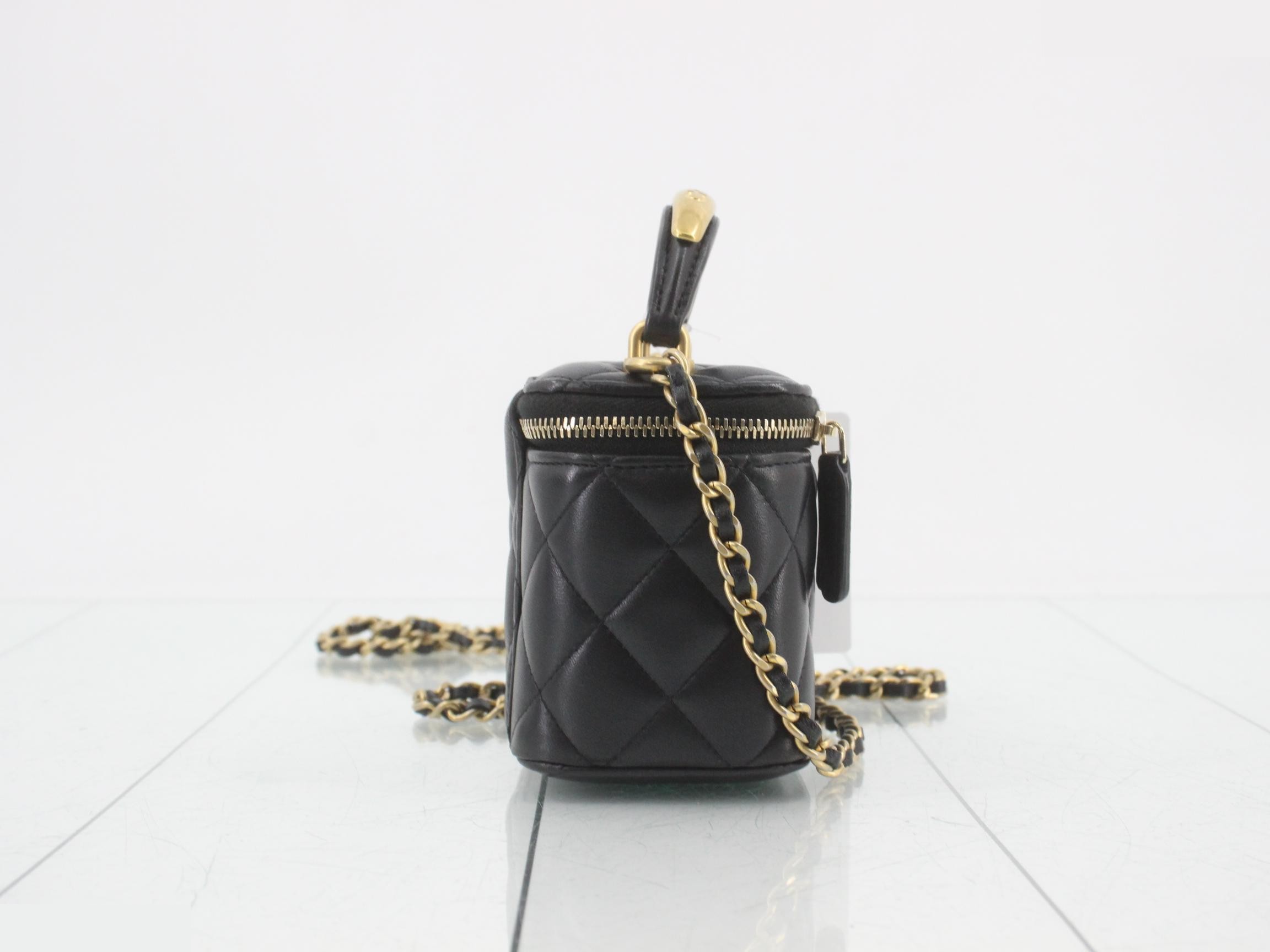 2-way Random Sticker Top Handle Shoulder Bag - Black — view 4