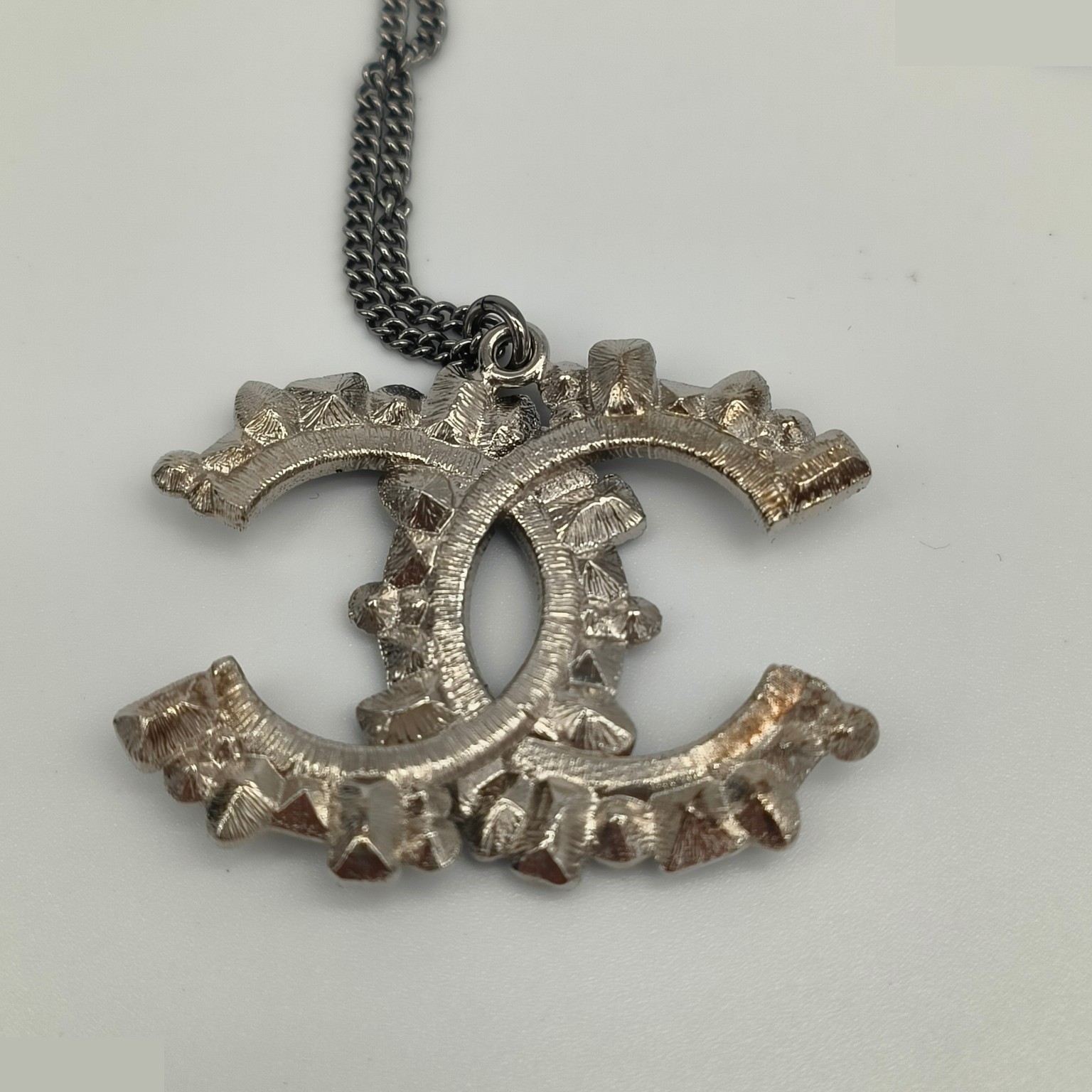 Icon series (jewelry)・Necklace/Pendant — view 4