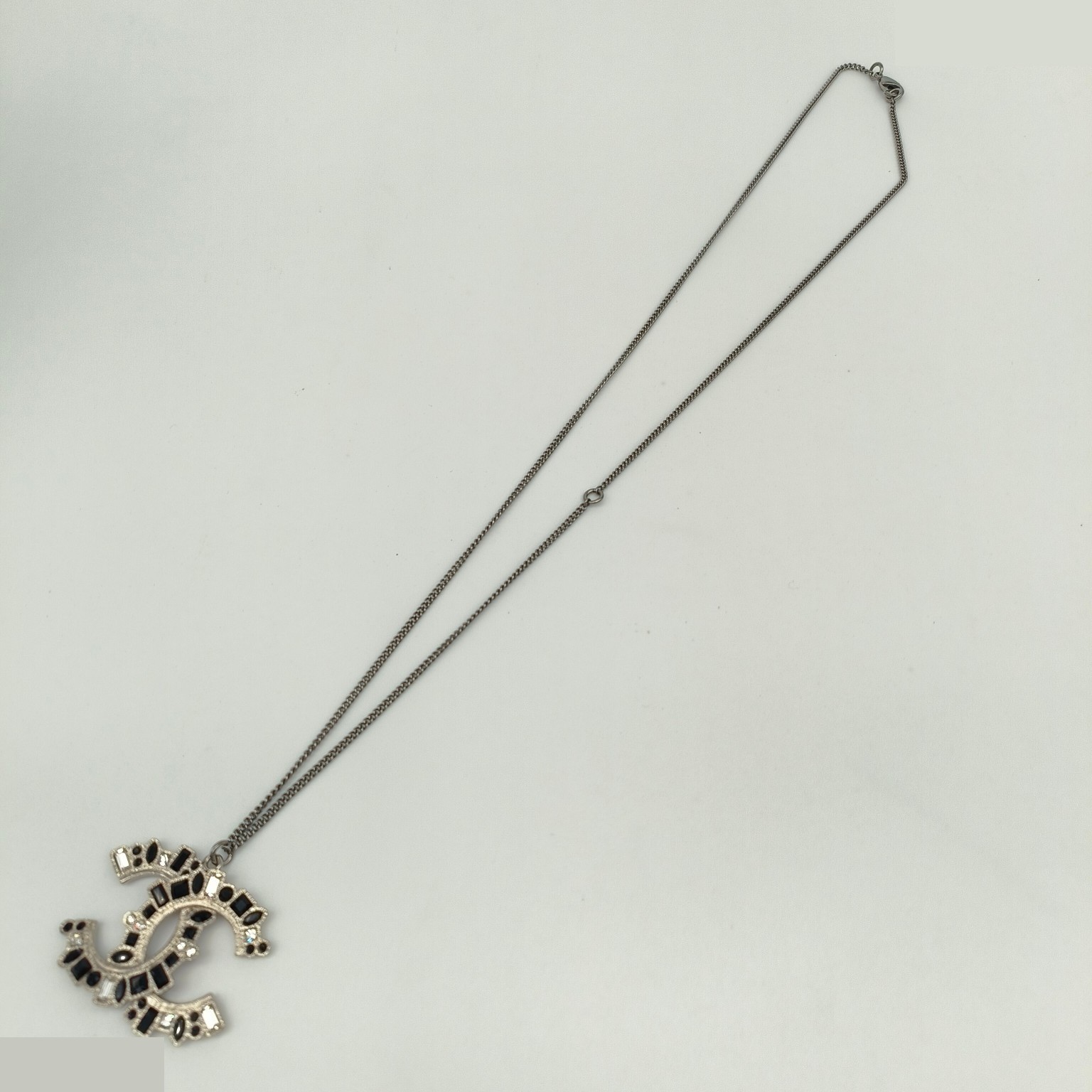 Icon series (jewelry)・Necklace/Pendant — view 8