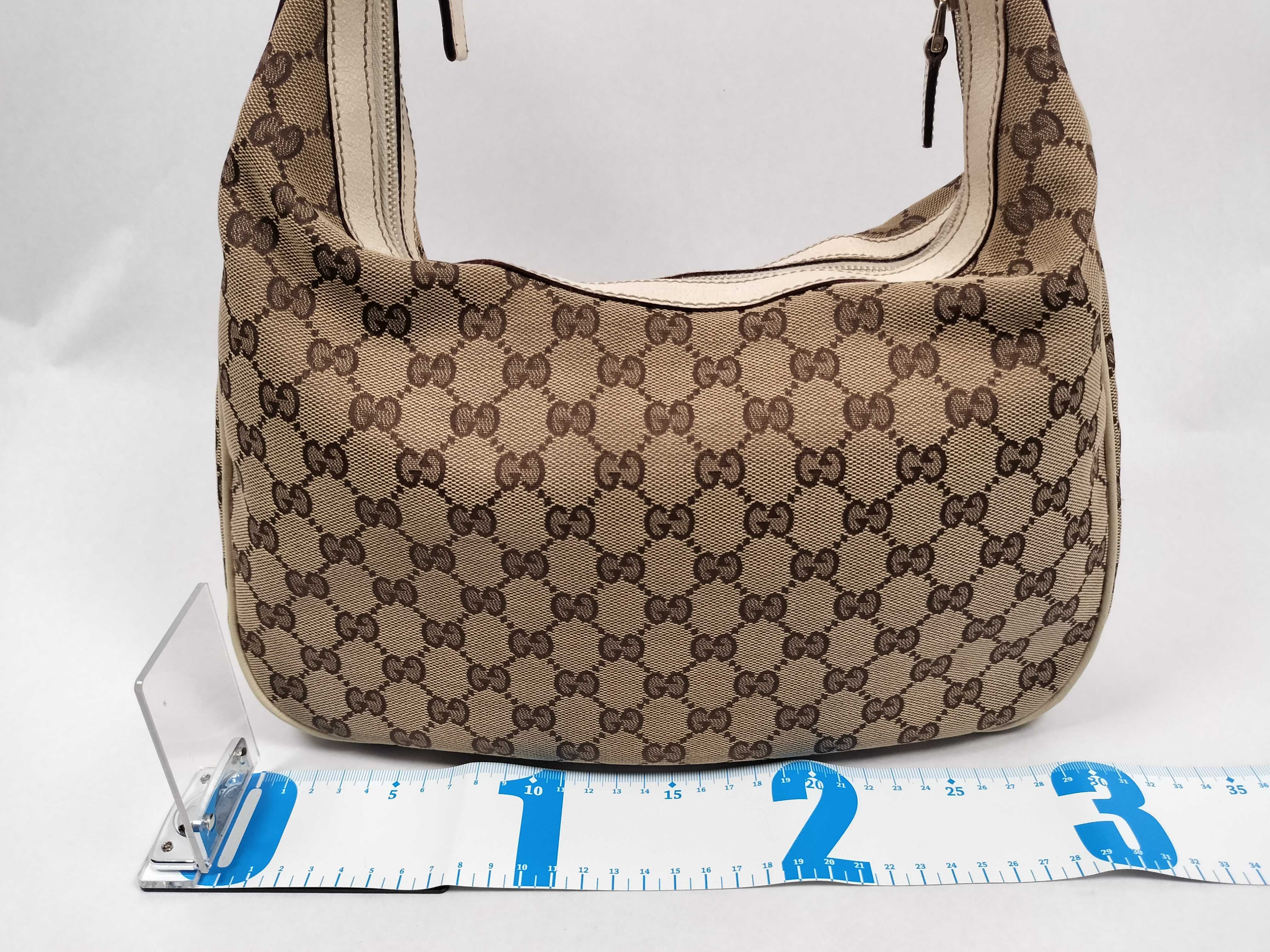 GG Canvas Gucci Handbag Shoulder Bag — view 2