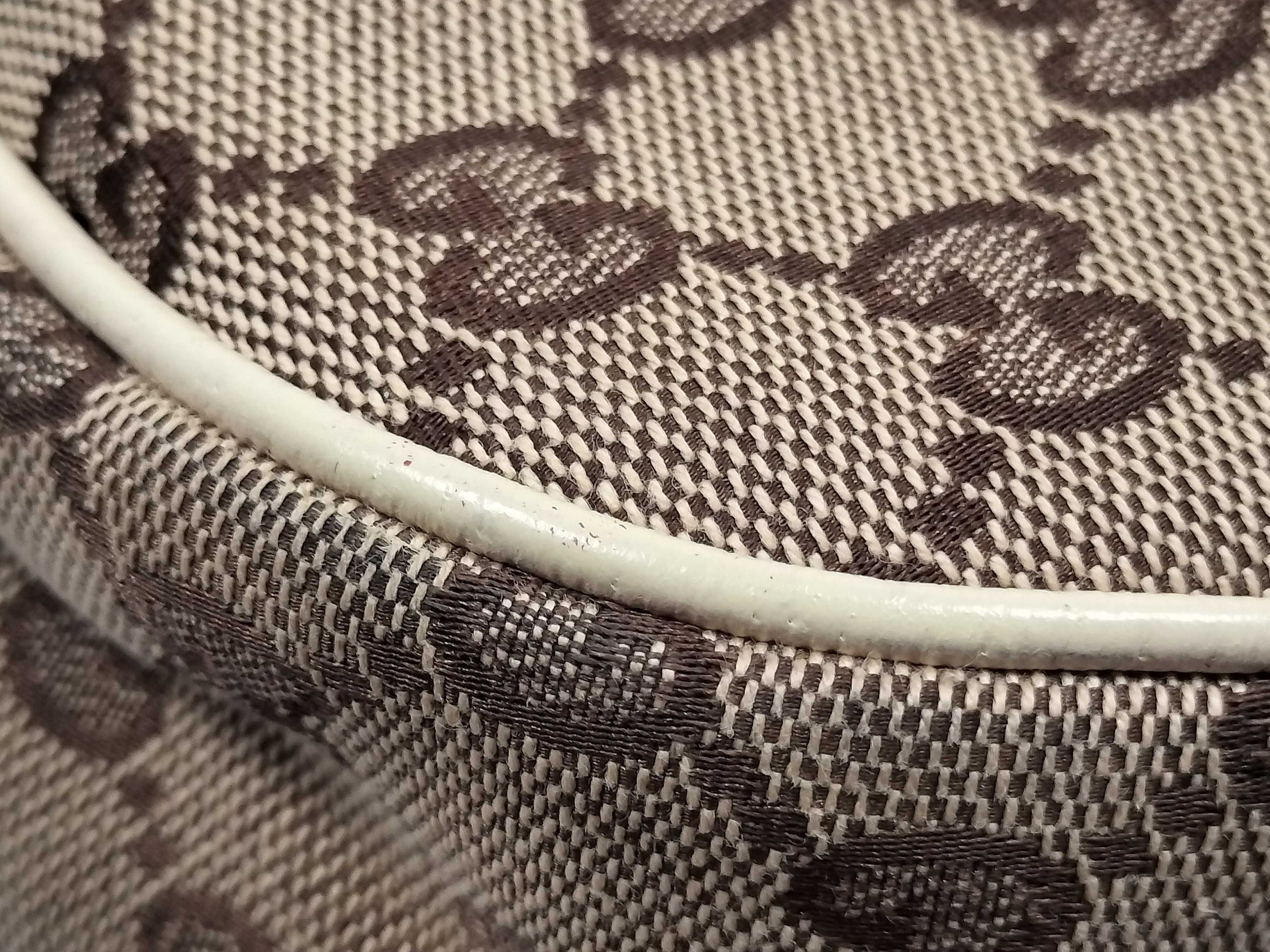 GG Canvas Gucci Handbag Shoulder Bag — view 6