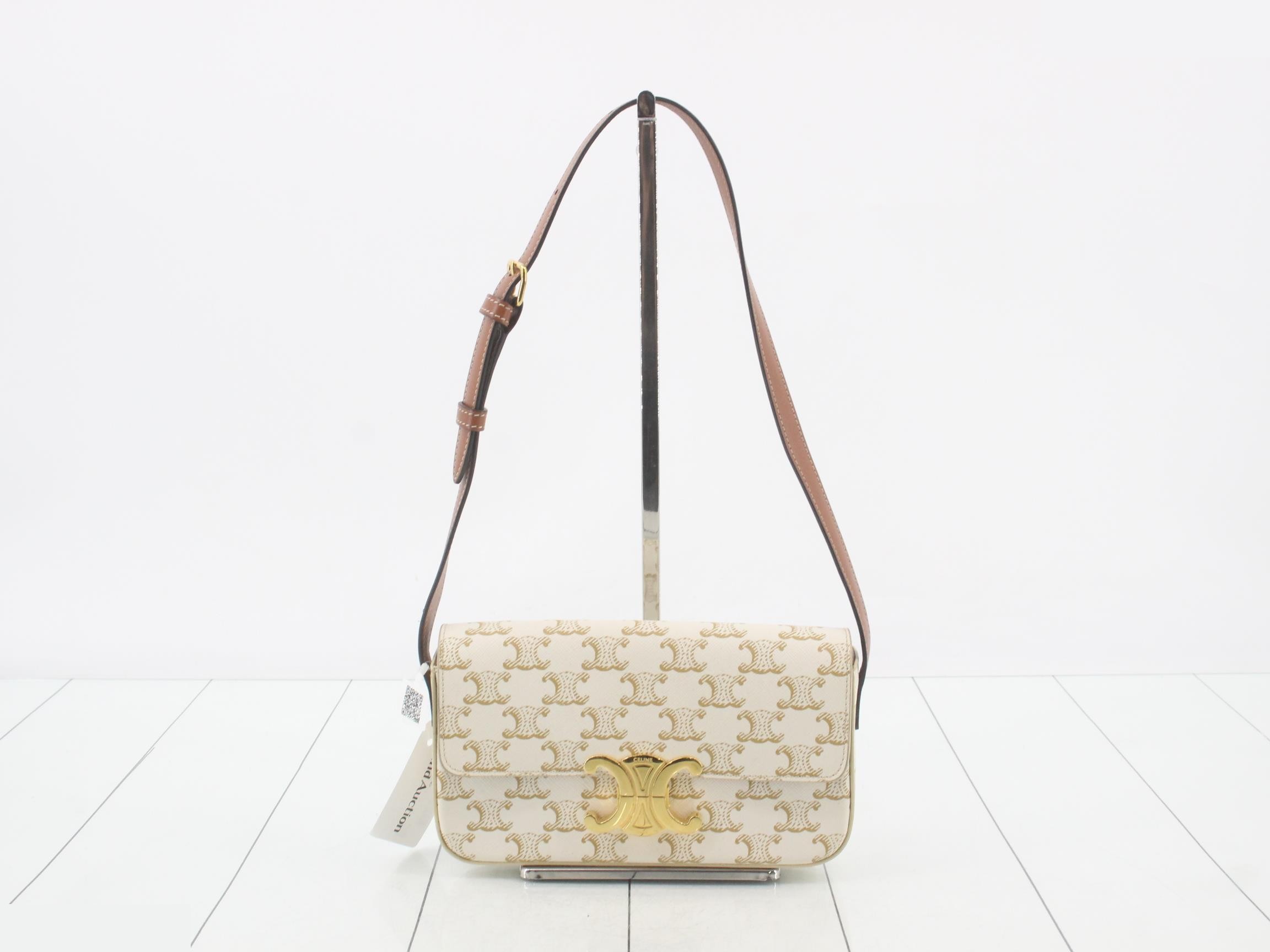 Shoulder bag