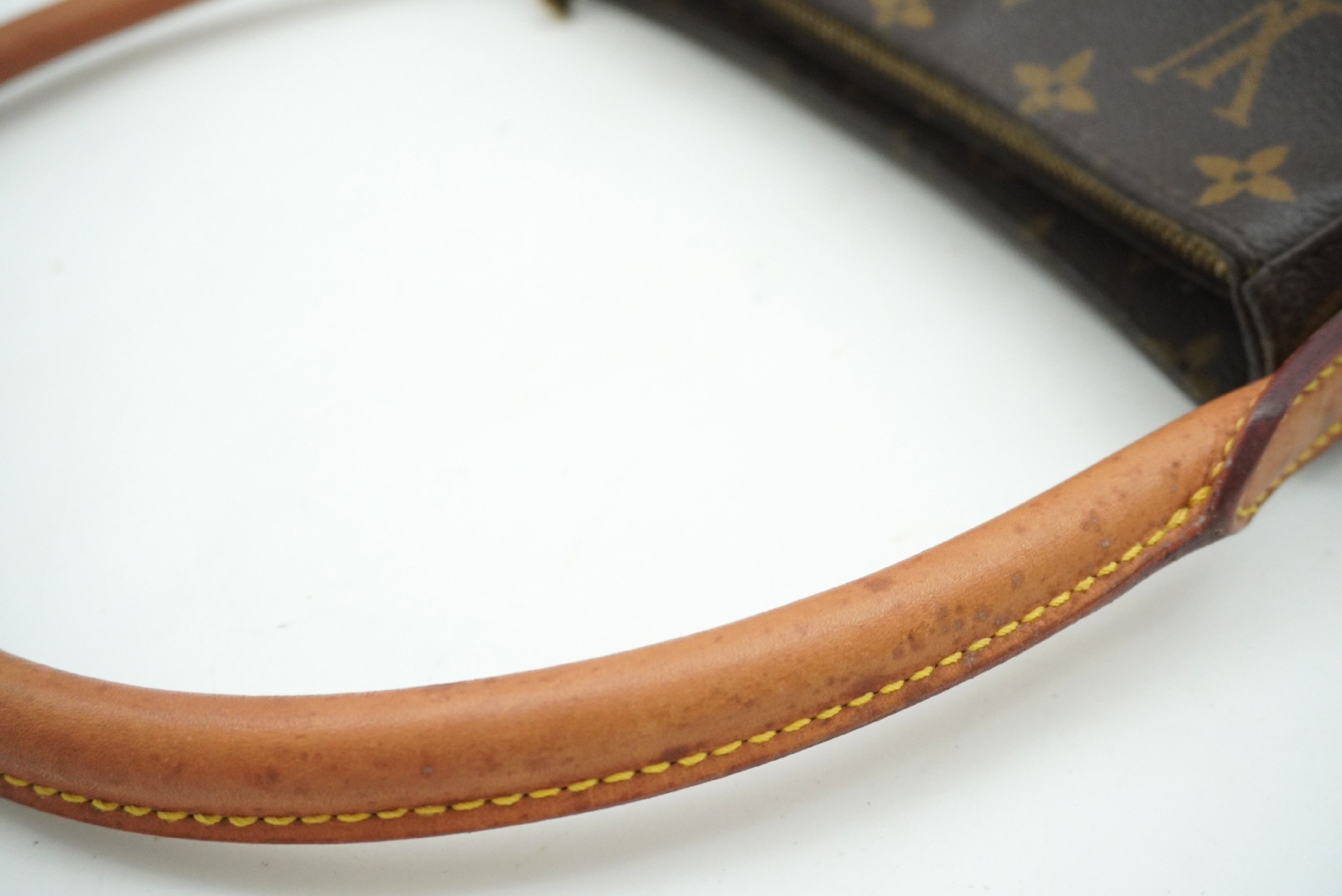 Monogram Looping MM M51146 Shoulder Bag — view 7
