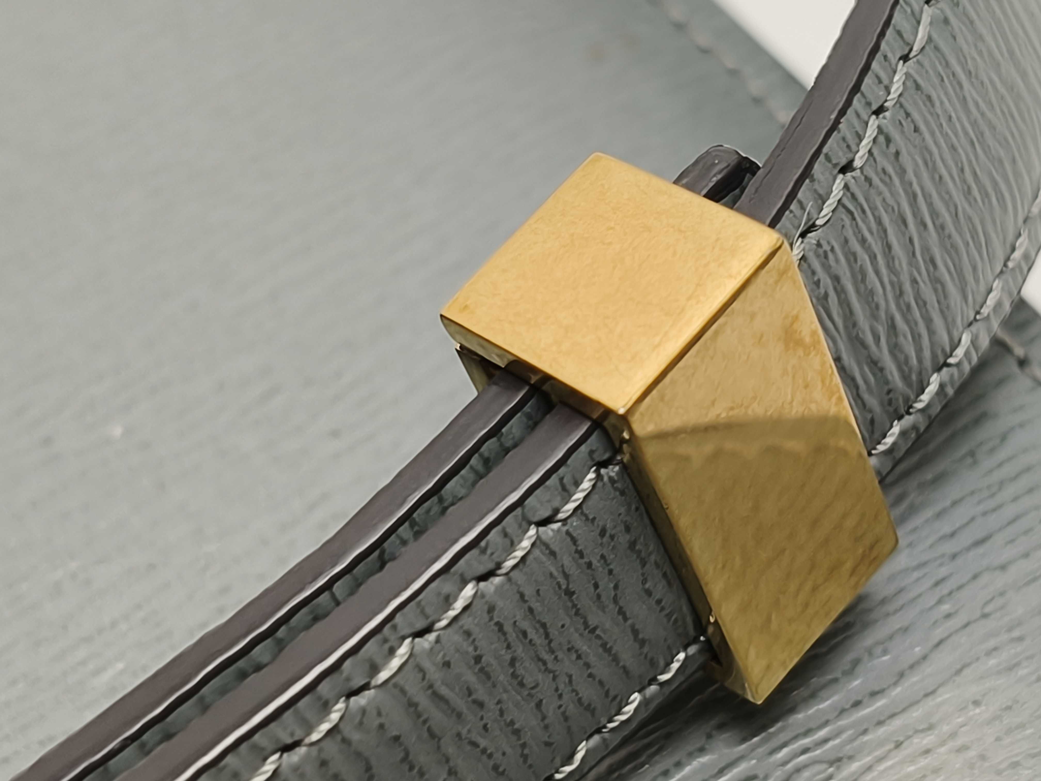 Classic Box Shoulder Bag — view 15
