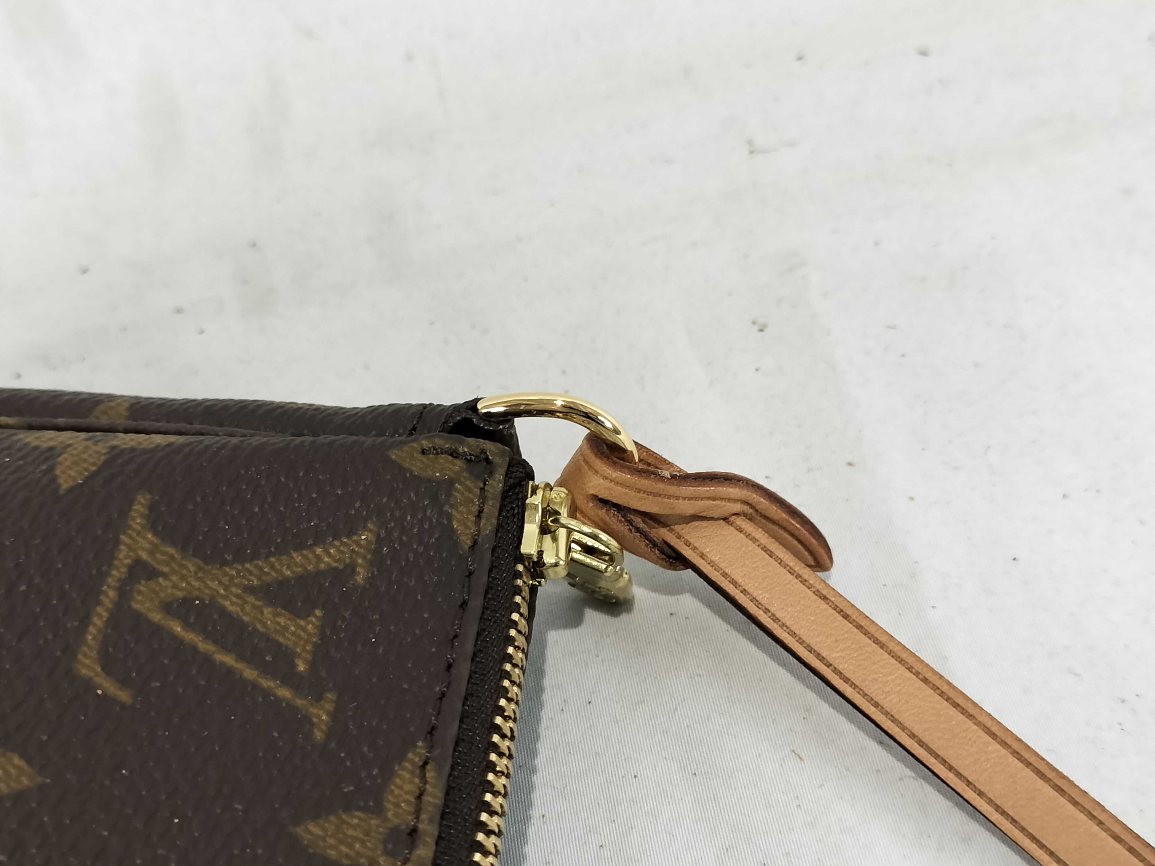 Monogram M51980 Accessoires Pouch — view 5