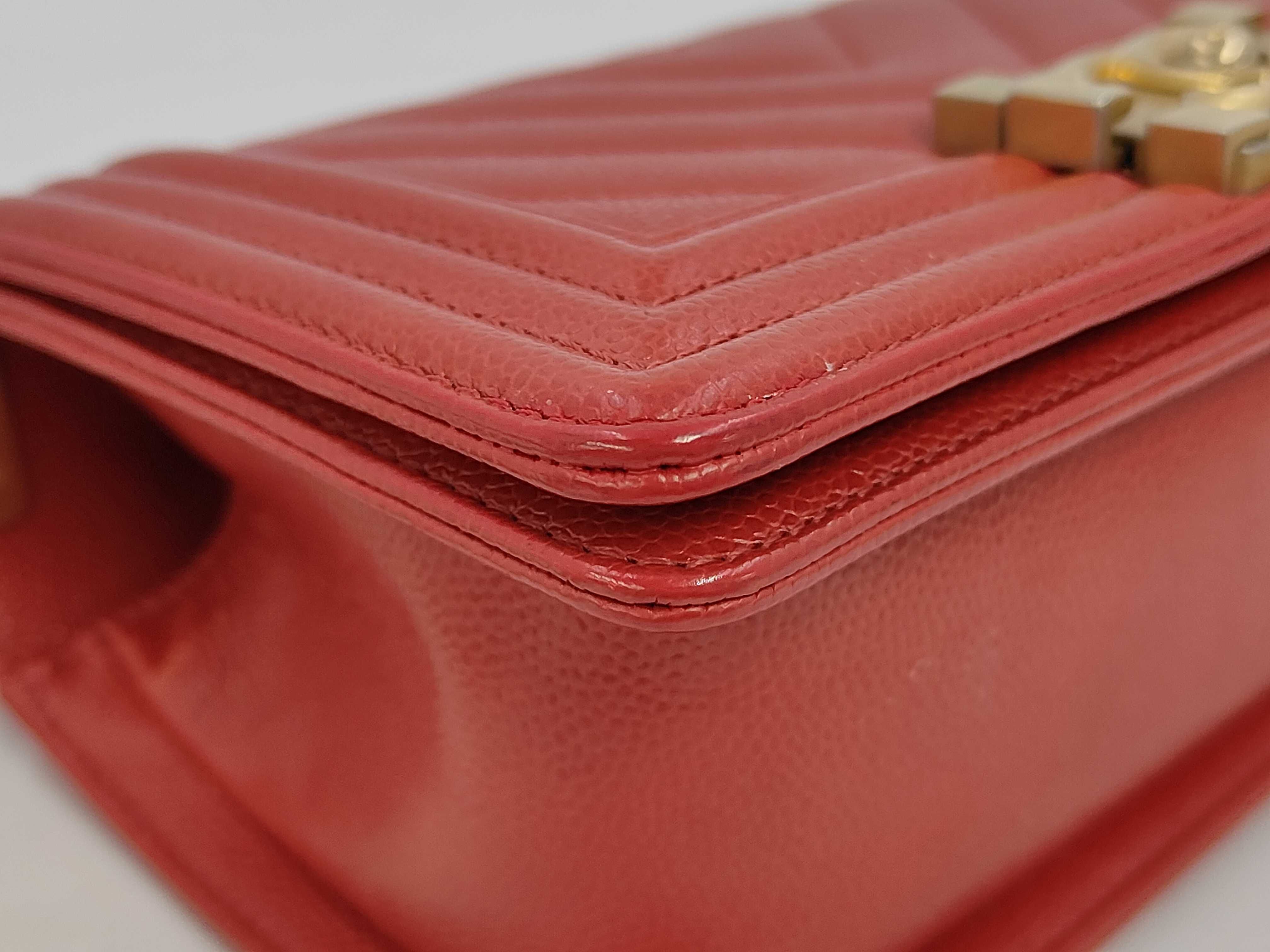 Boy Chanel V-stitch Red Shoulder Bag — view 6