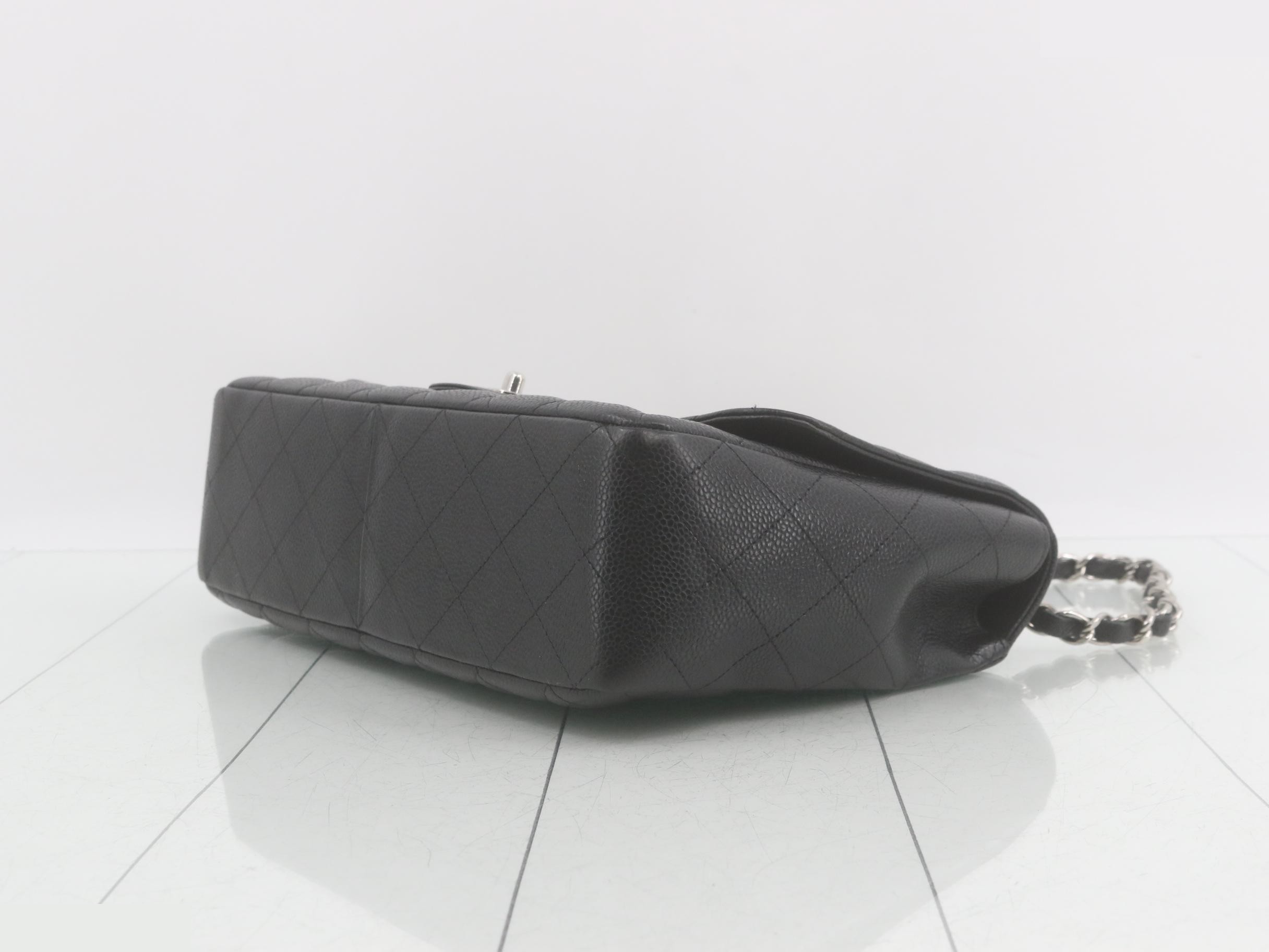 Large Matelassé 30 Caviar Skin Double Chain Shoulder Bag — view 6