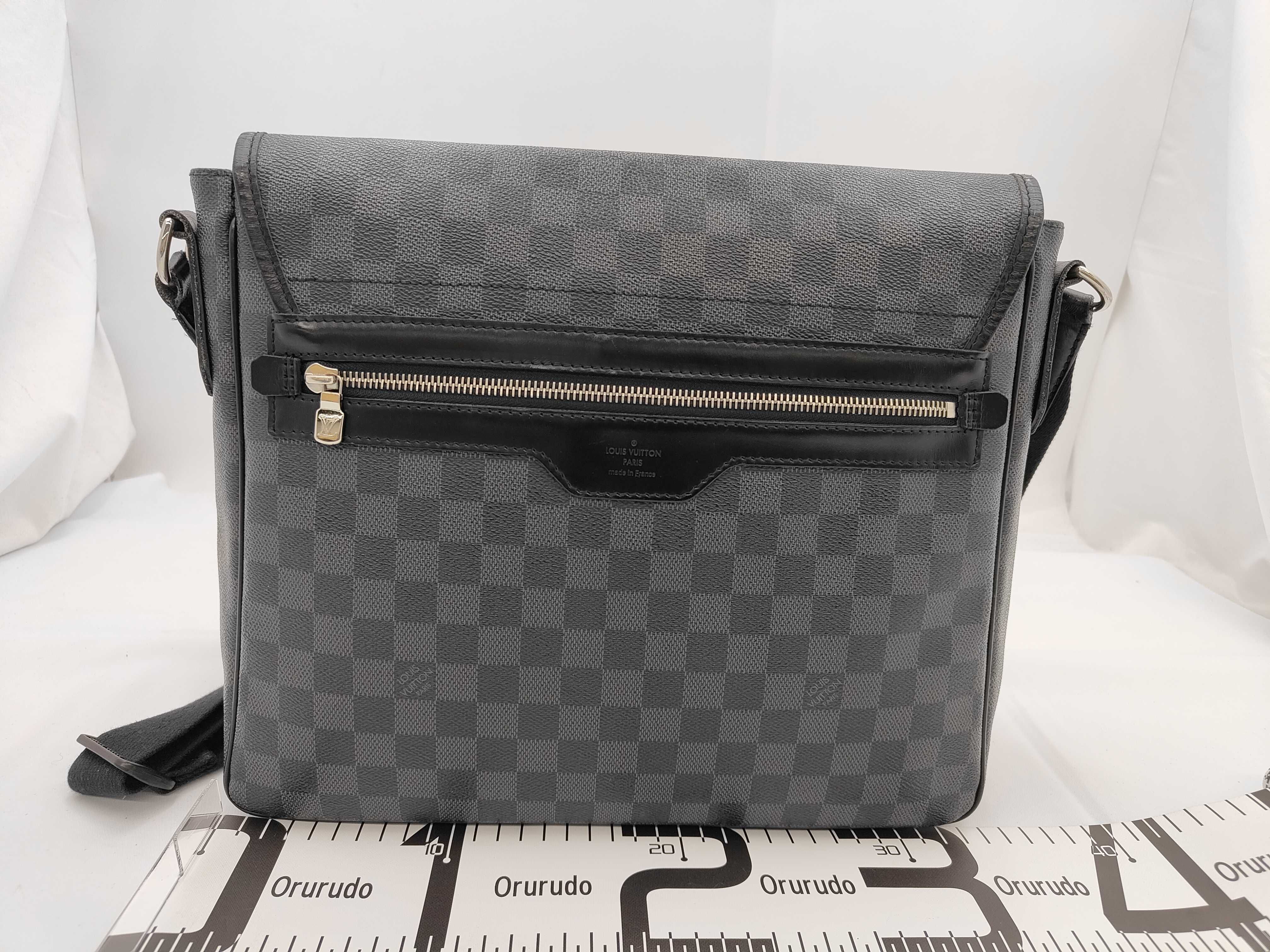 LV Damier Shoulder Bag — view 2