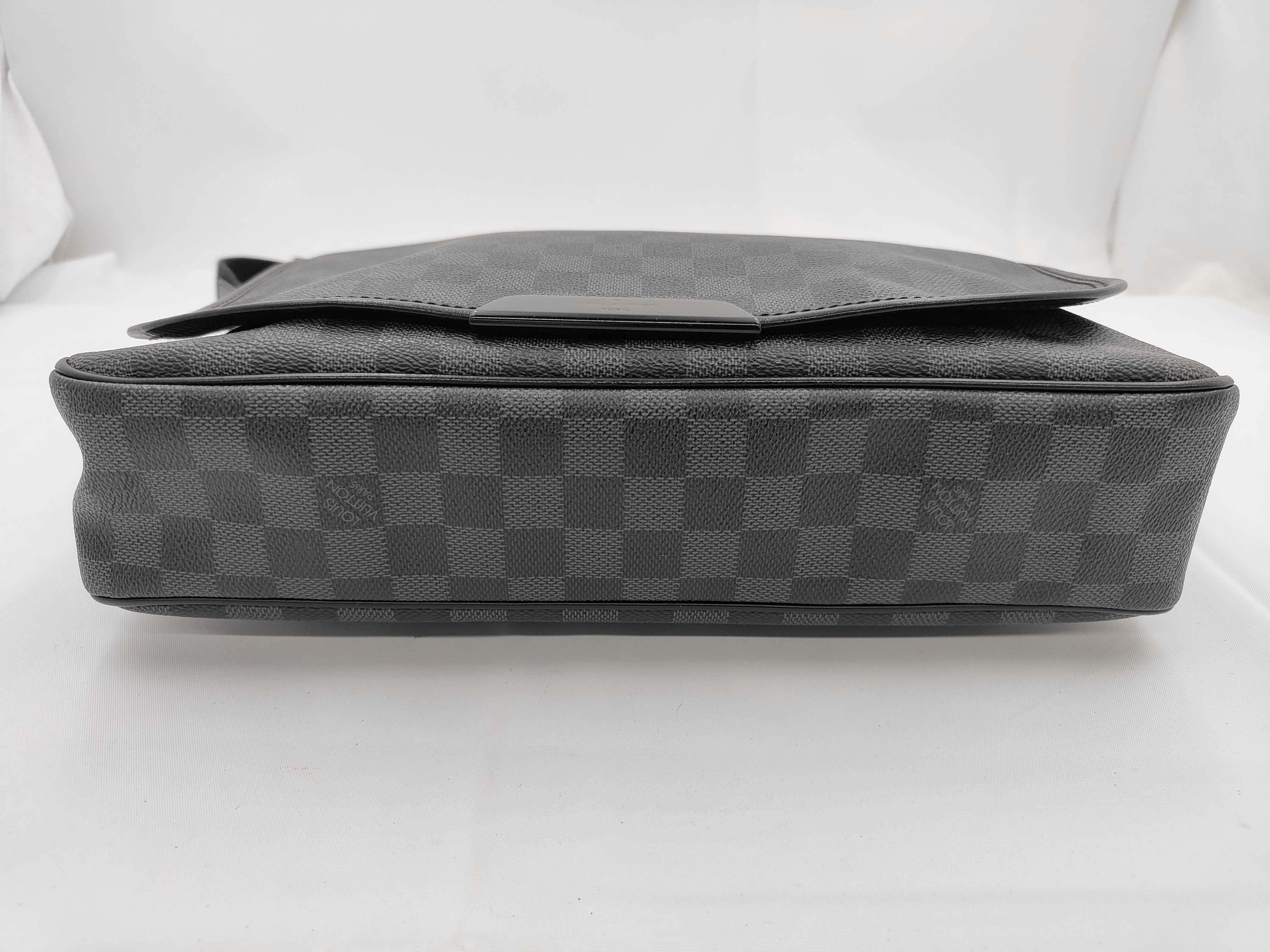LV Damier Shoulder Bag — view 5