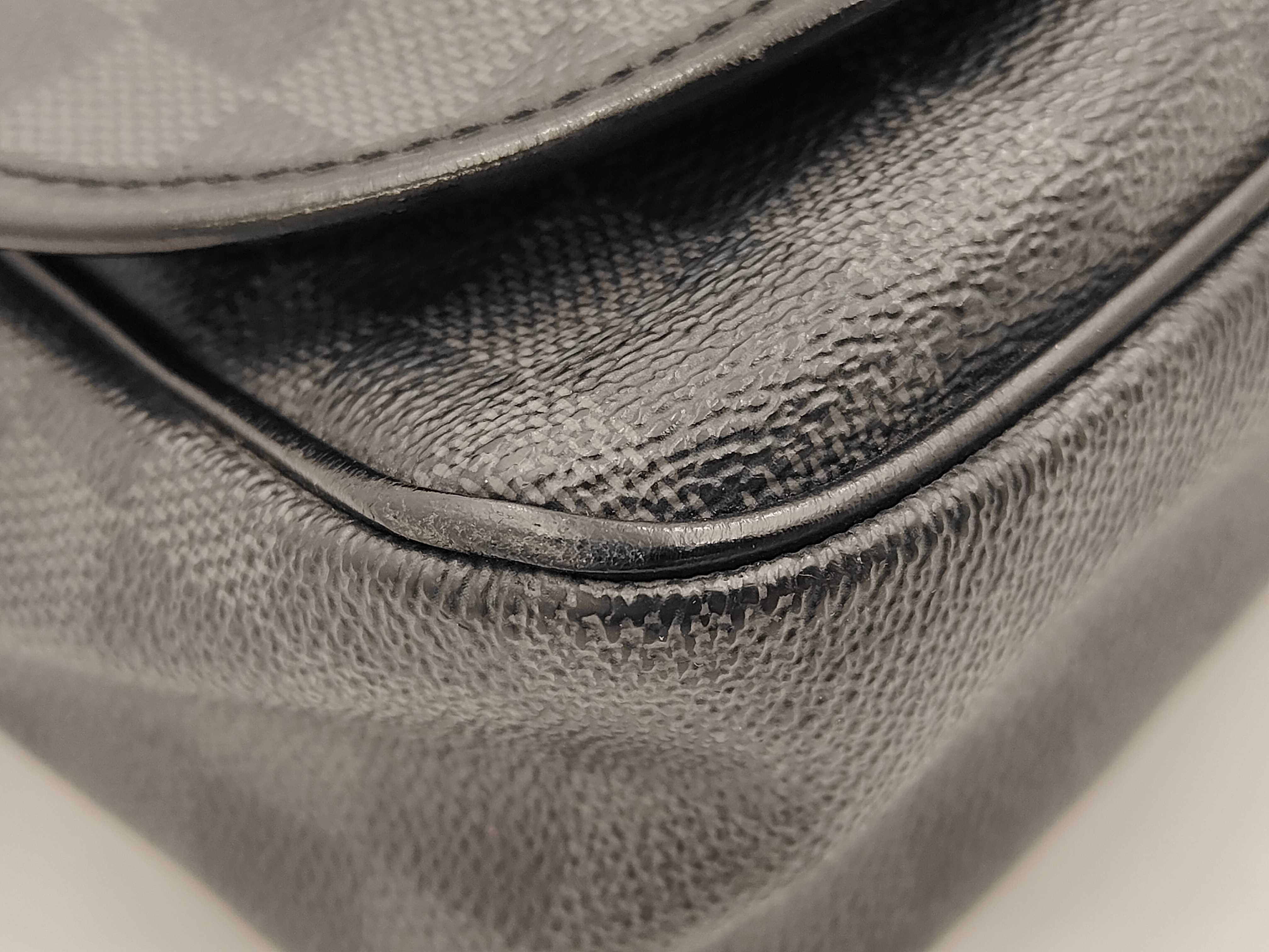 LV Damier Shoulder Bag — view 6