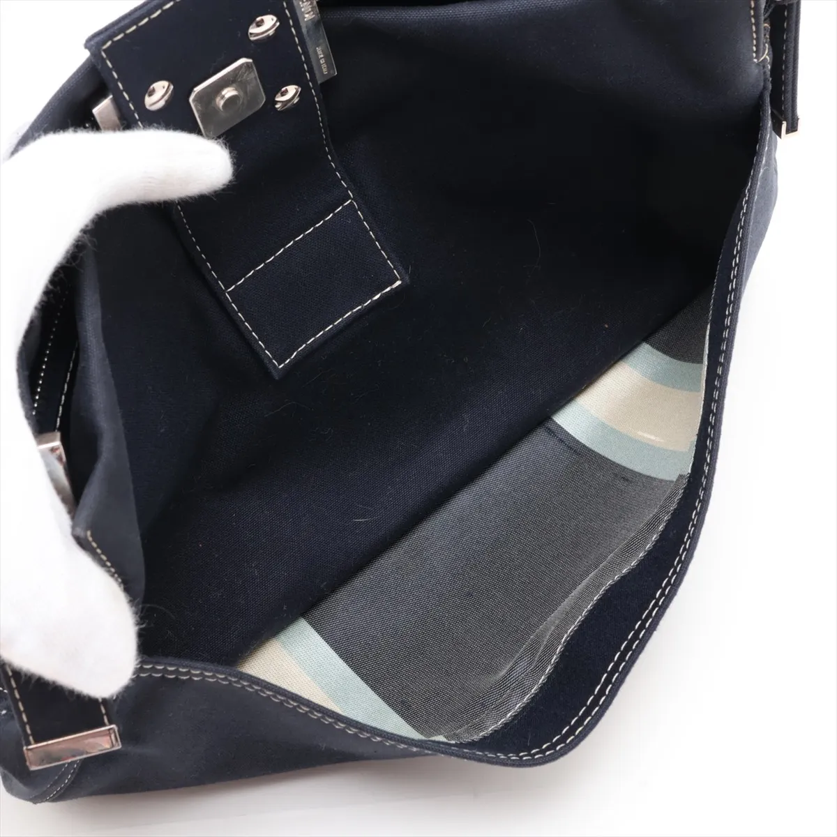 26566 Denim Shoulder Bag Navy — view 9