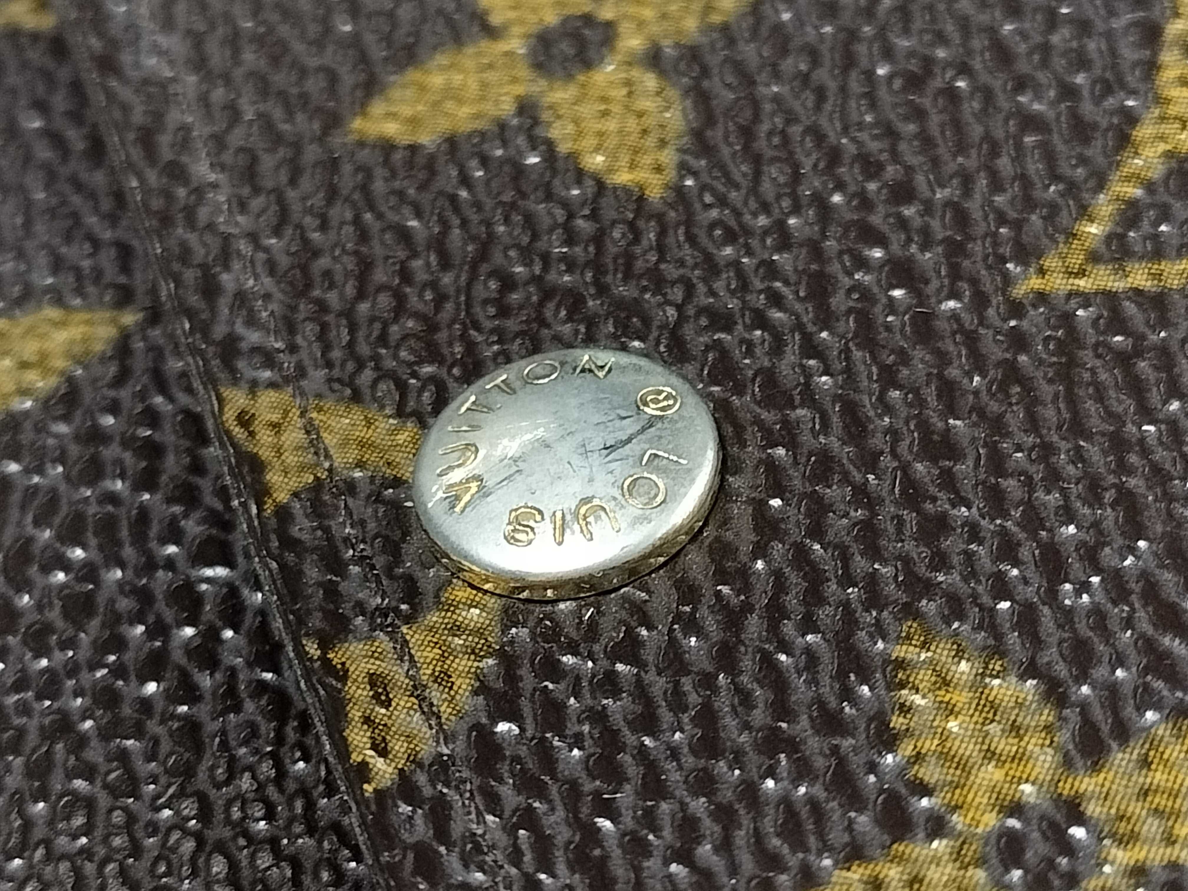 Monogram Portefeuille Sarah Wallet — view 7