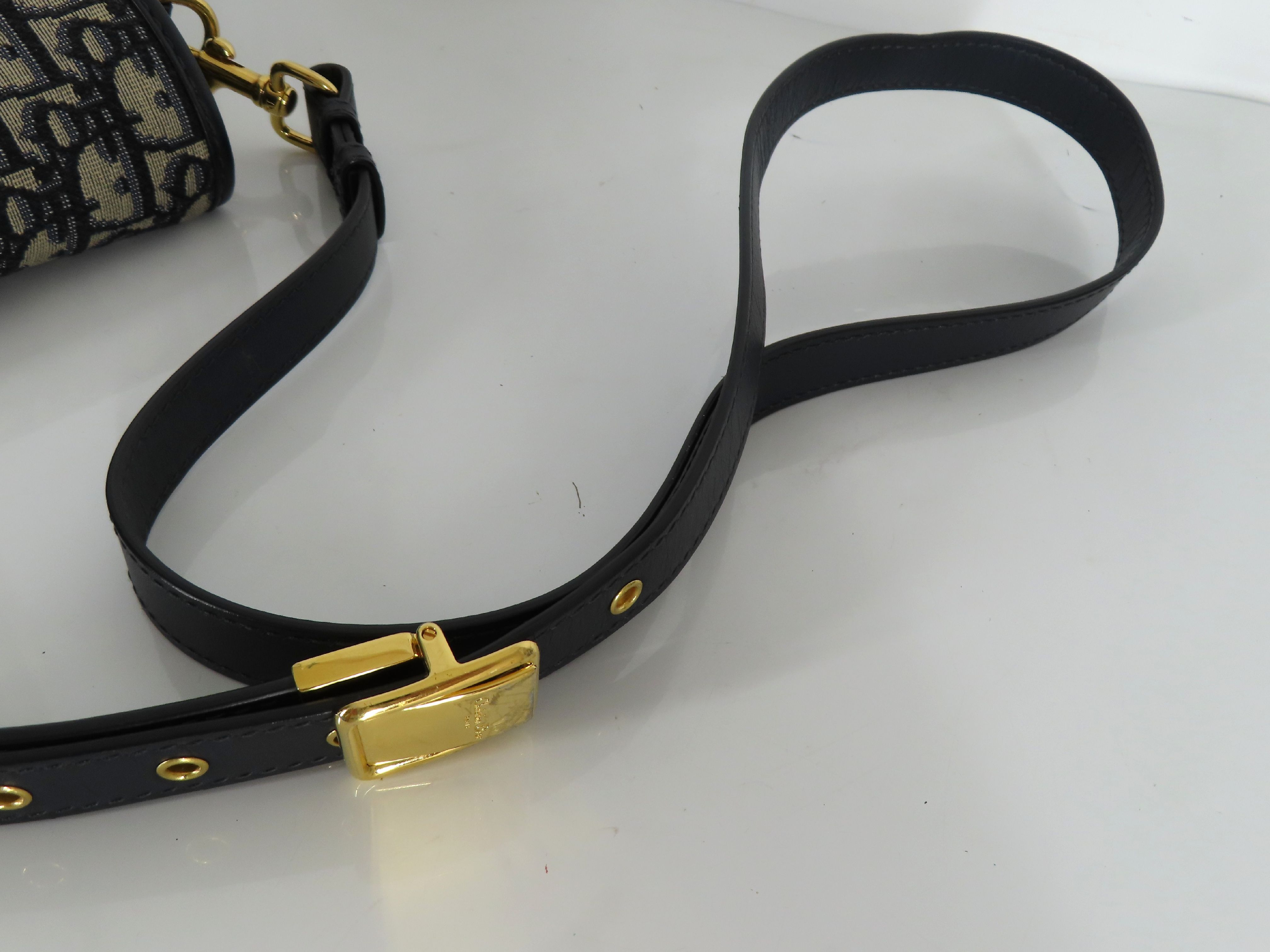 Bobby Shoulder Bag — view 3