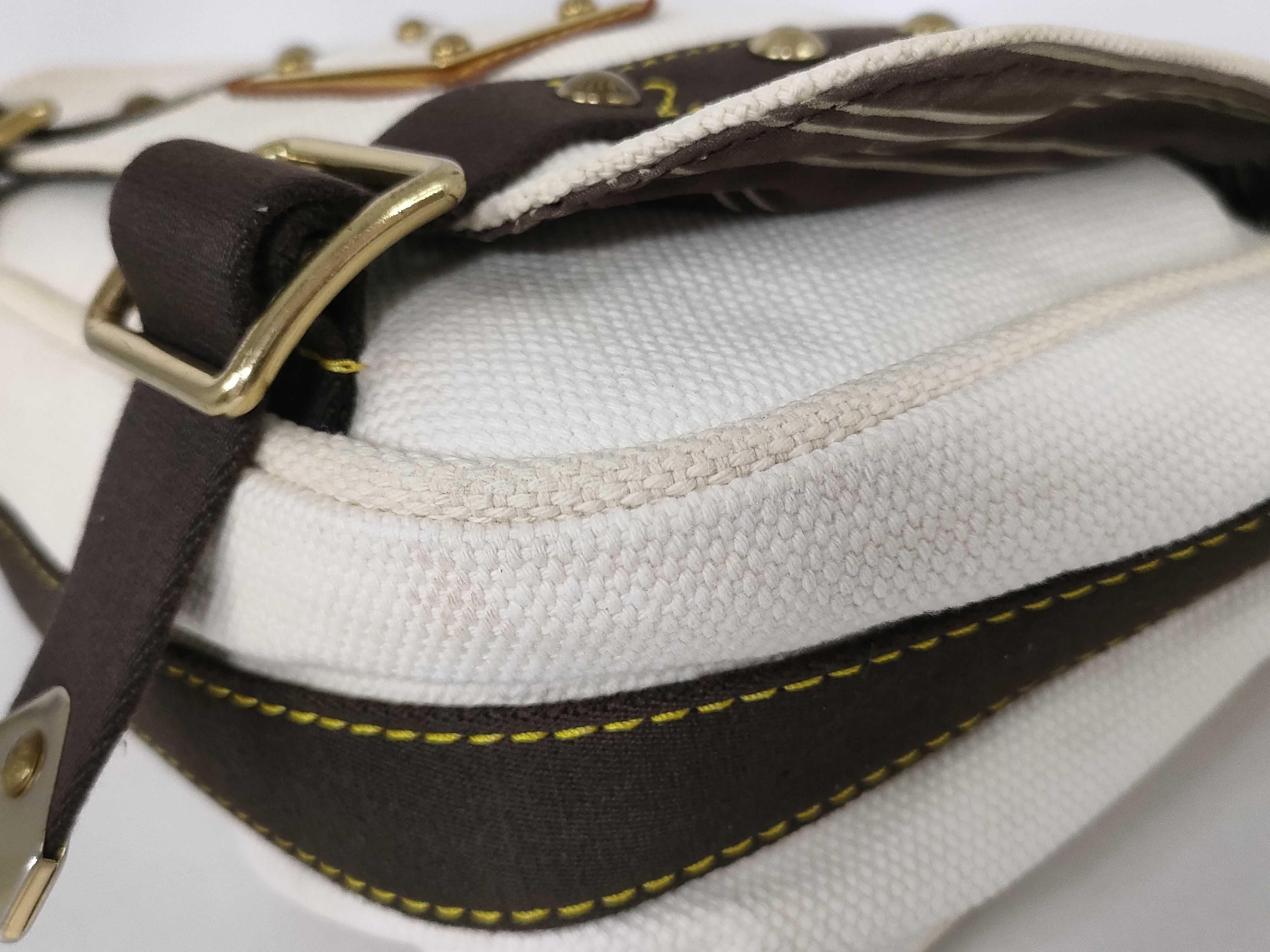 Antigua Buzas Shoulder Bag — view 5