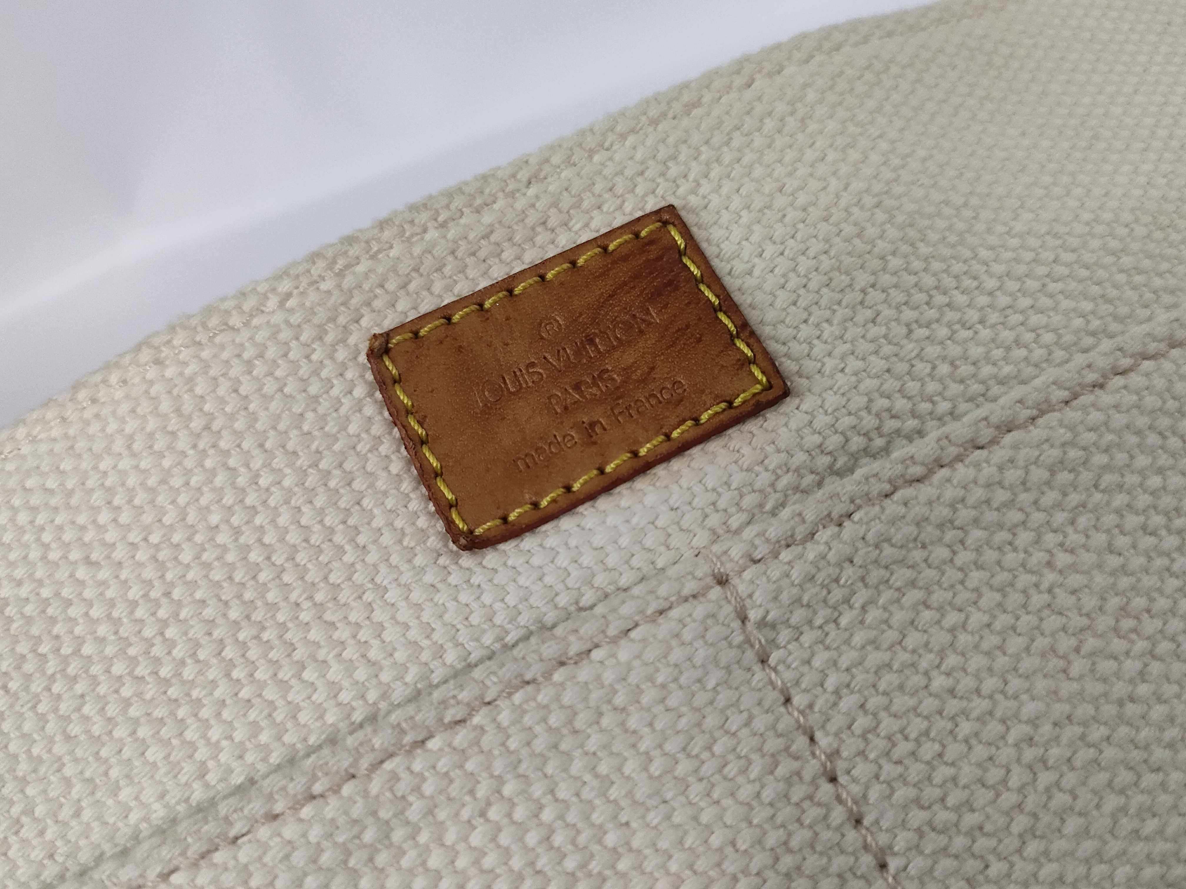 Antigua Buzas Shoulder Bag — view 10
