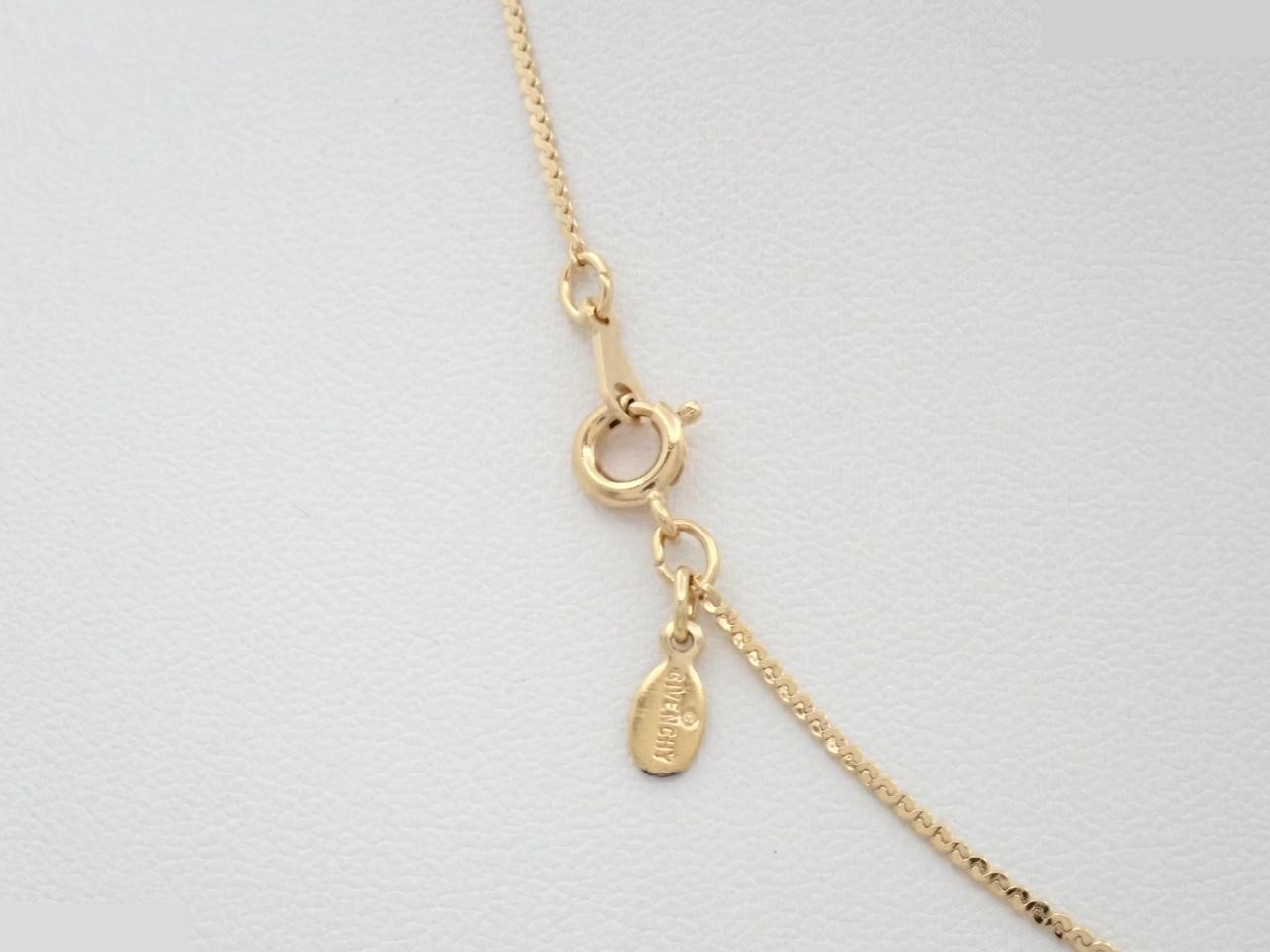 Other lines: Precious metal necklaces and pendants, total length approximately 38 cm. — view 2