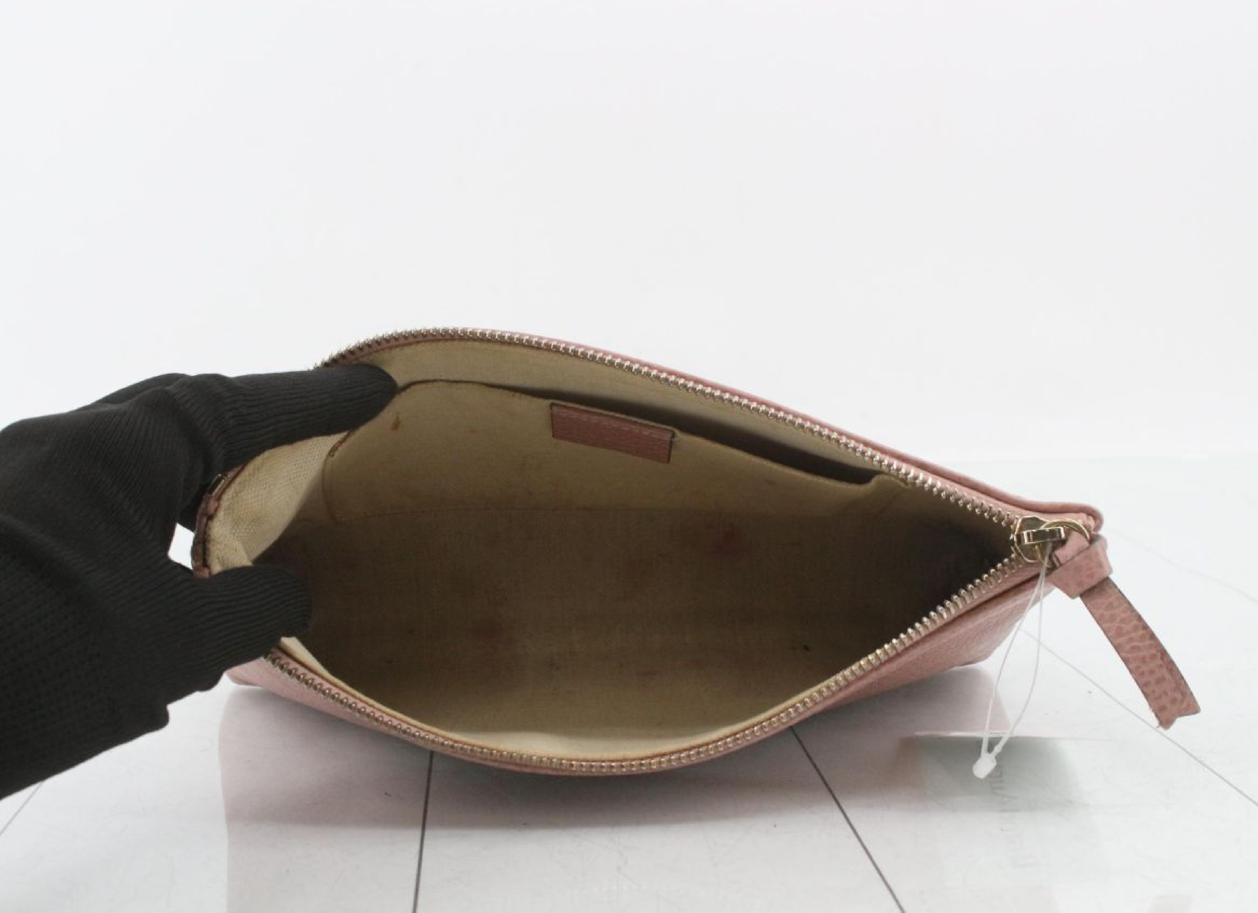 Calfskin Pouch 368881 — view 4