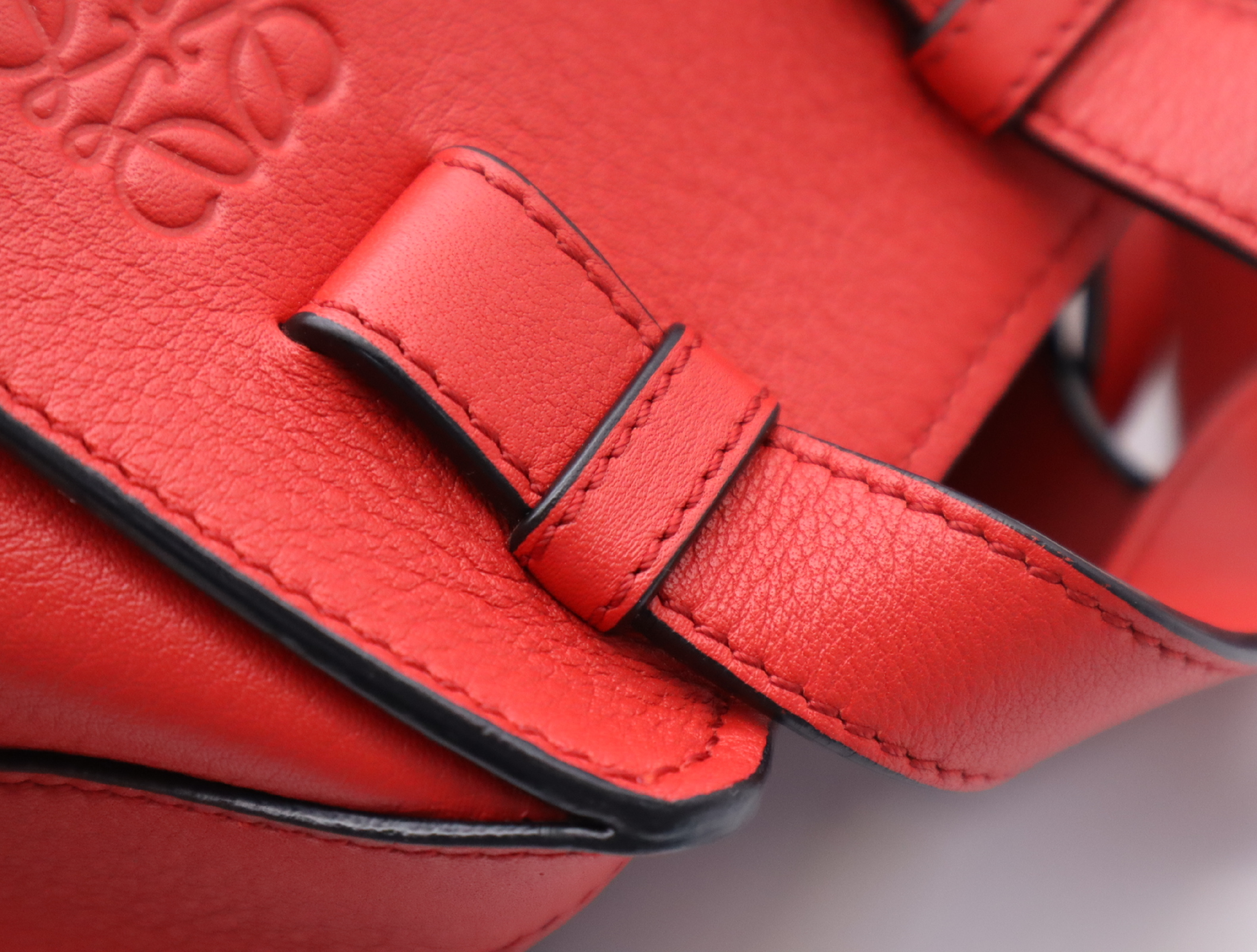 Leather Hammock Bag Small Red Shoulder Bag — view 8