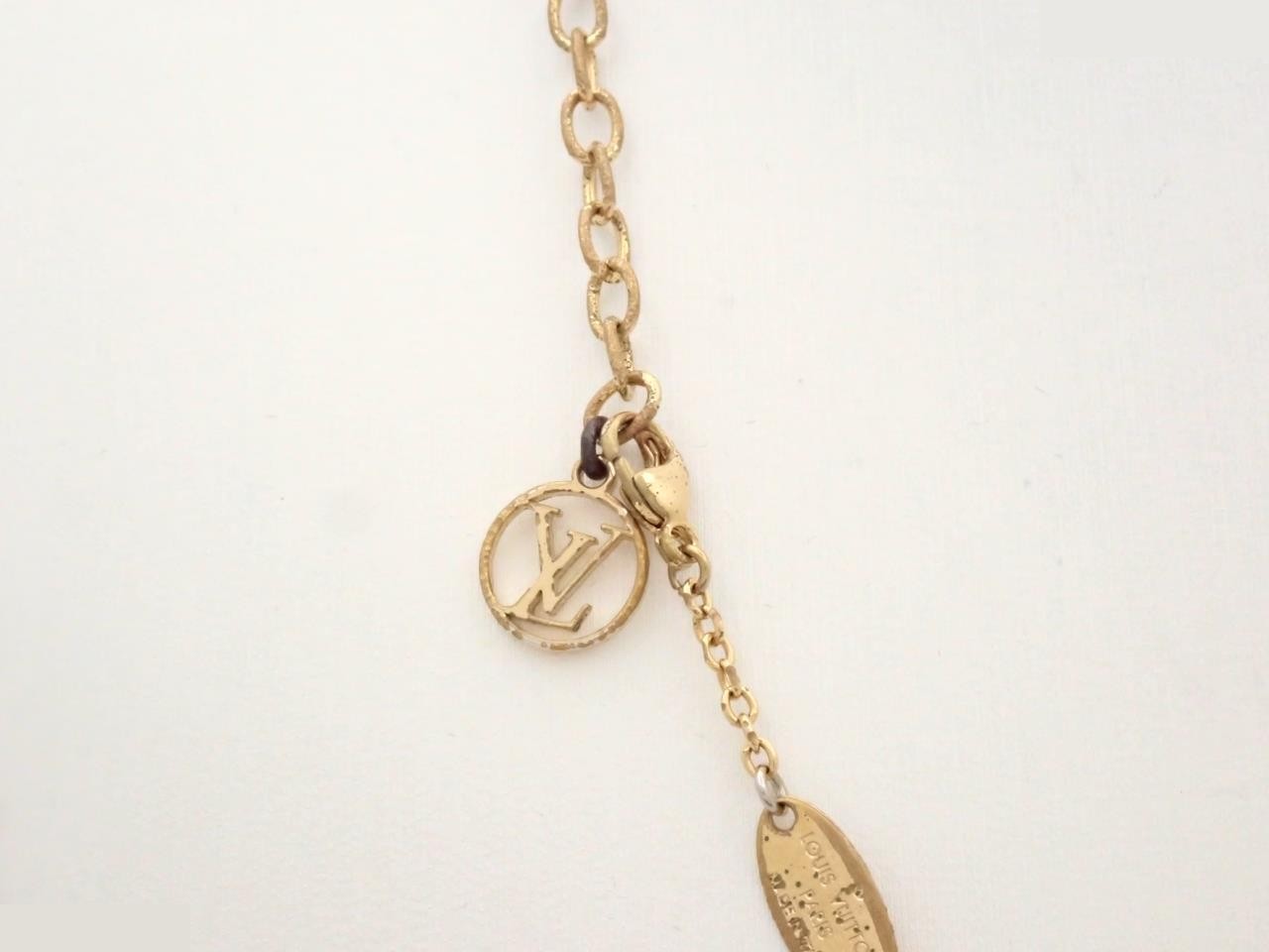 necklace — view 2
