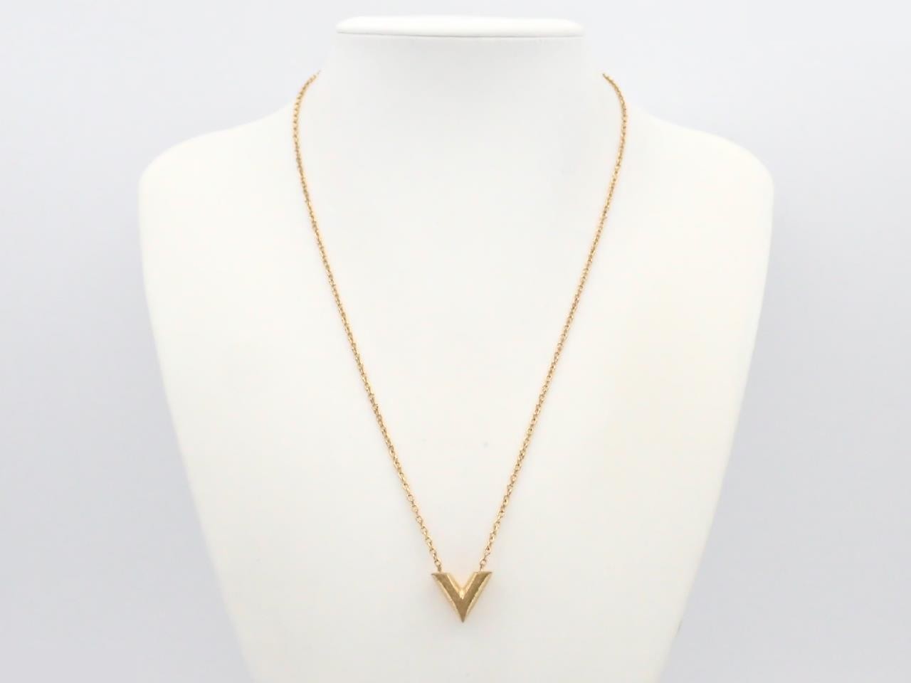 necklace — view 3