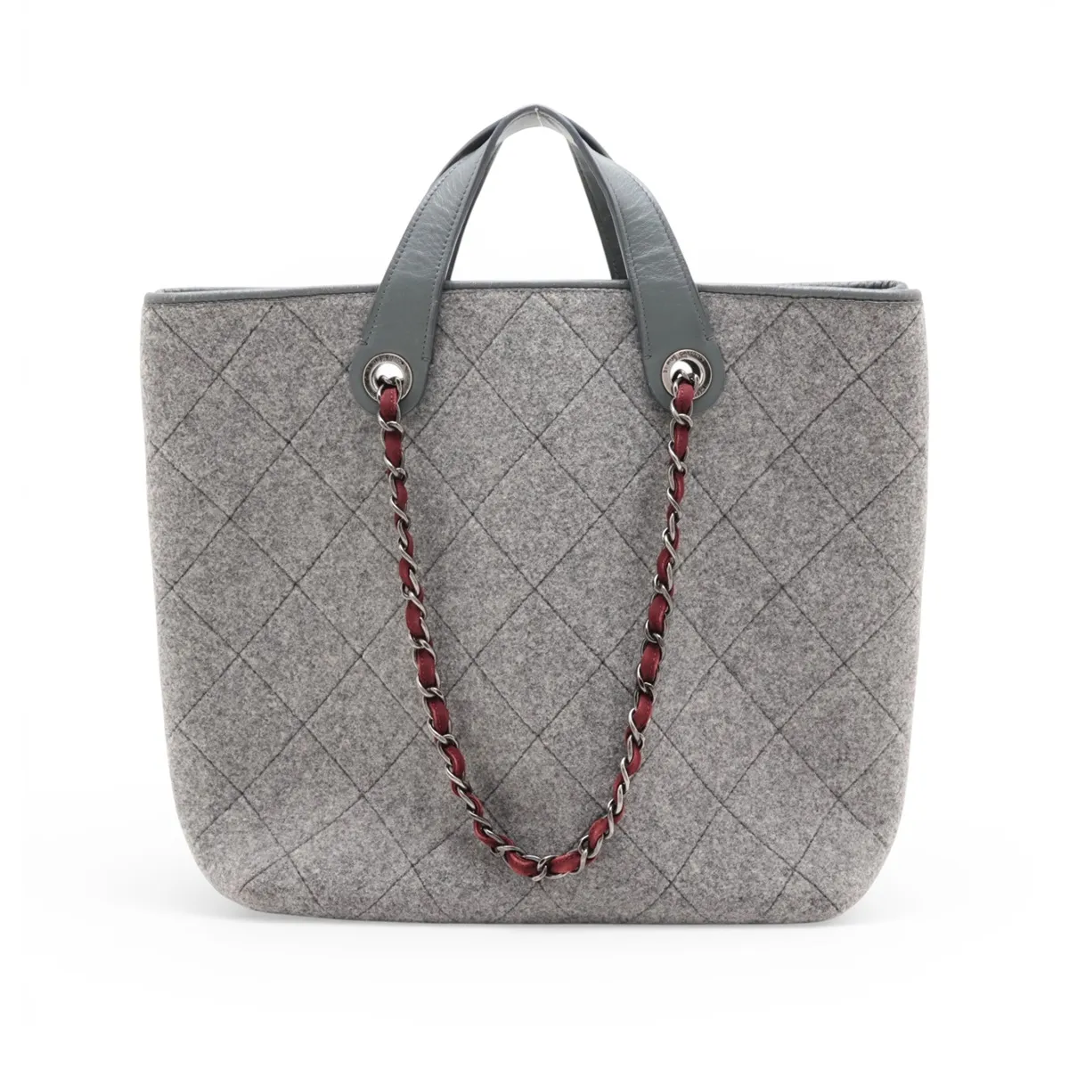 Matelassé Felt x Lambskin 2-Way Tote Bag, Gray with Gunmetal Hardware — view 2