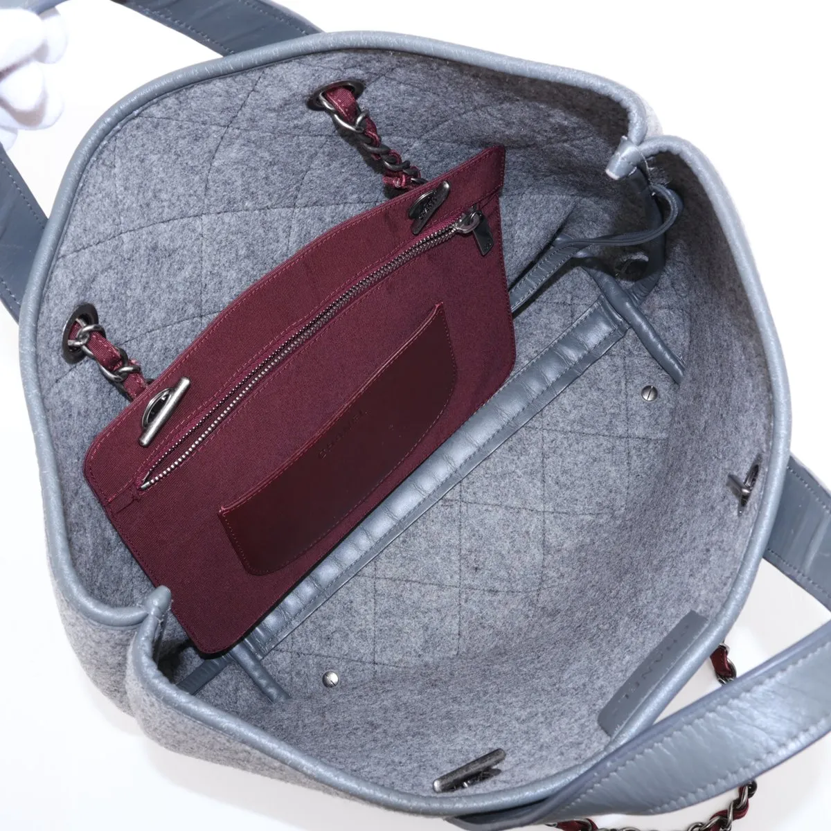 Matelassé Felt x Lambskin 2-Way Tote Bag, Gray with Gunmetal Hardware — view 9