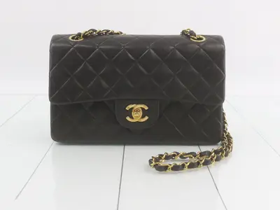 Matelassé Chain Shoulder Bag