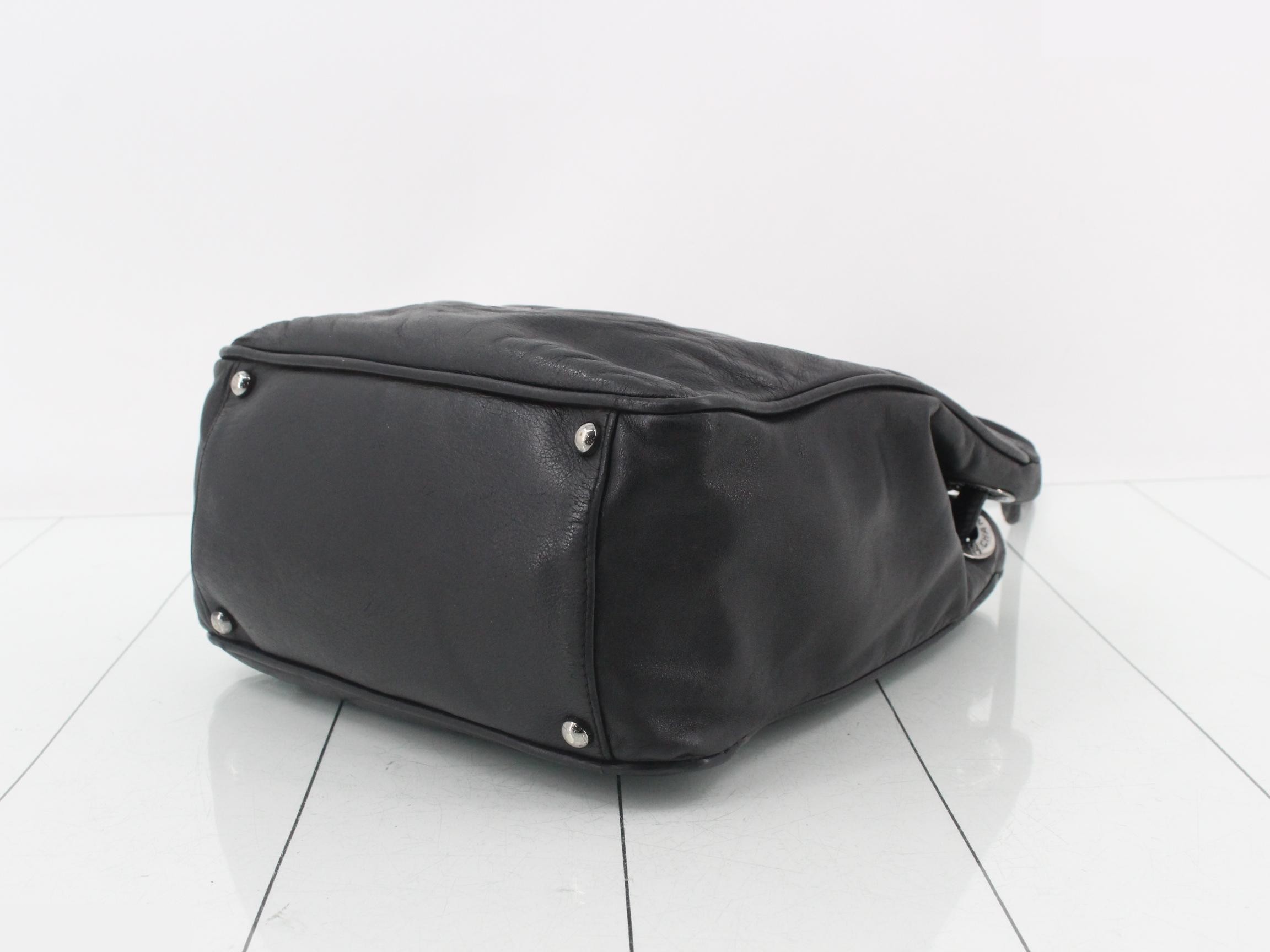 Camellia Logo Shoulder Bag — view 6