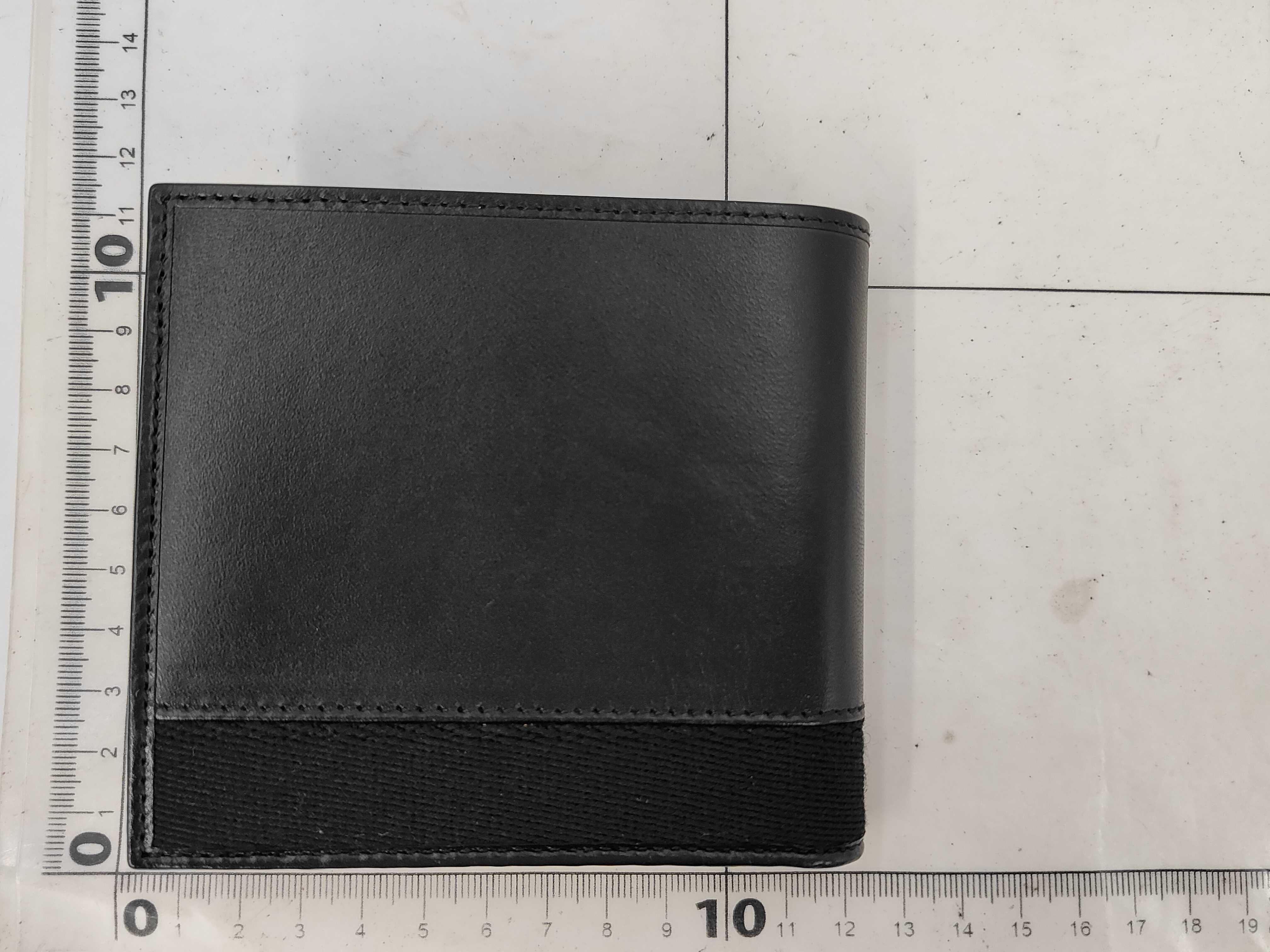 Folding Wallet / Leather Wallet — view 2