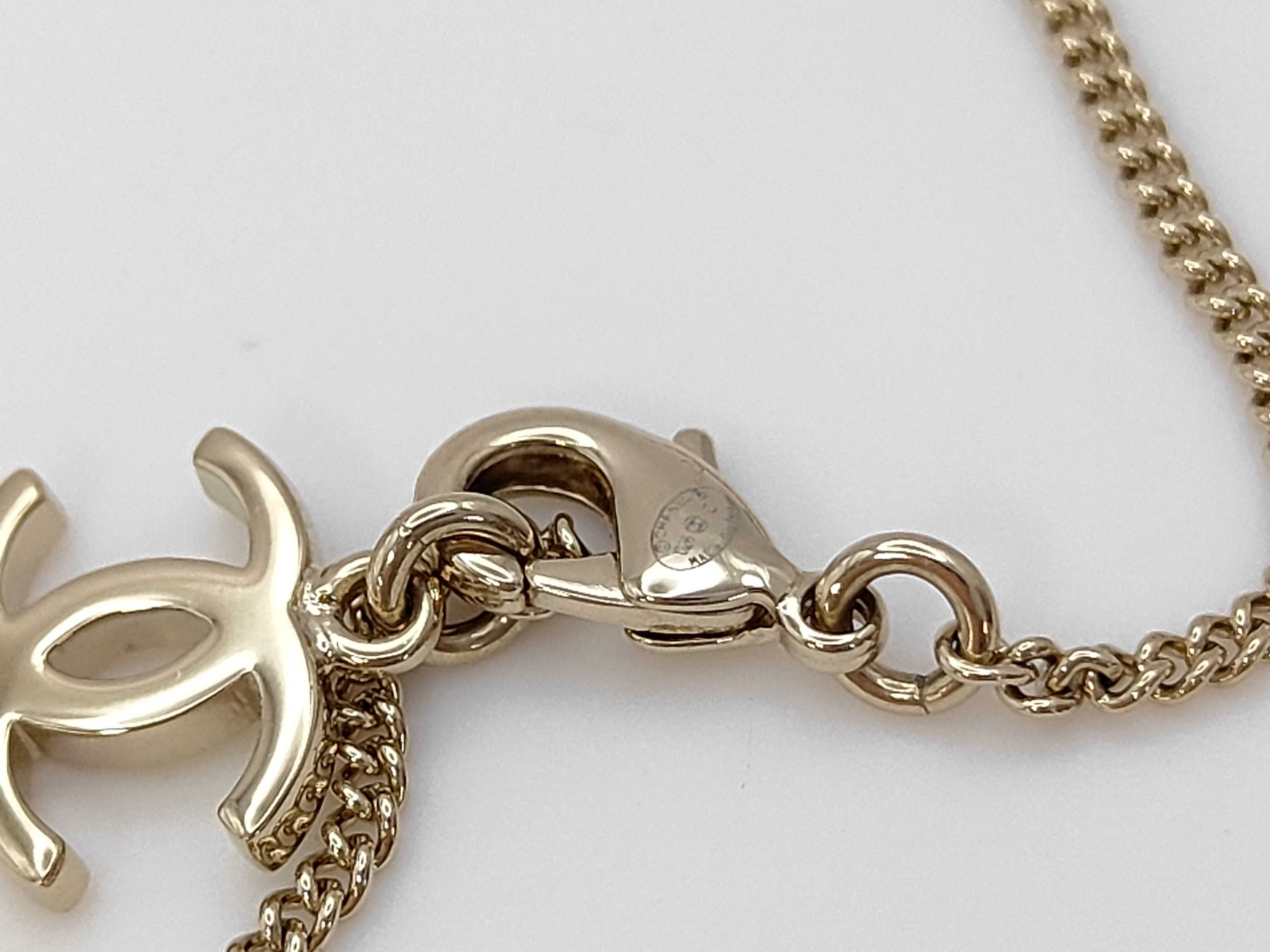 Necklace with GP Hardware and Deer Leather Design (G26C) — view 3