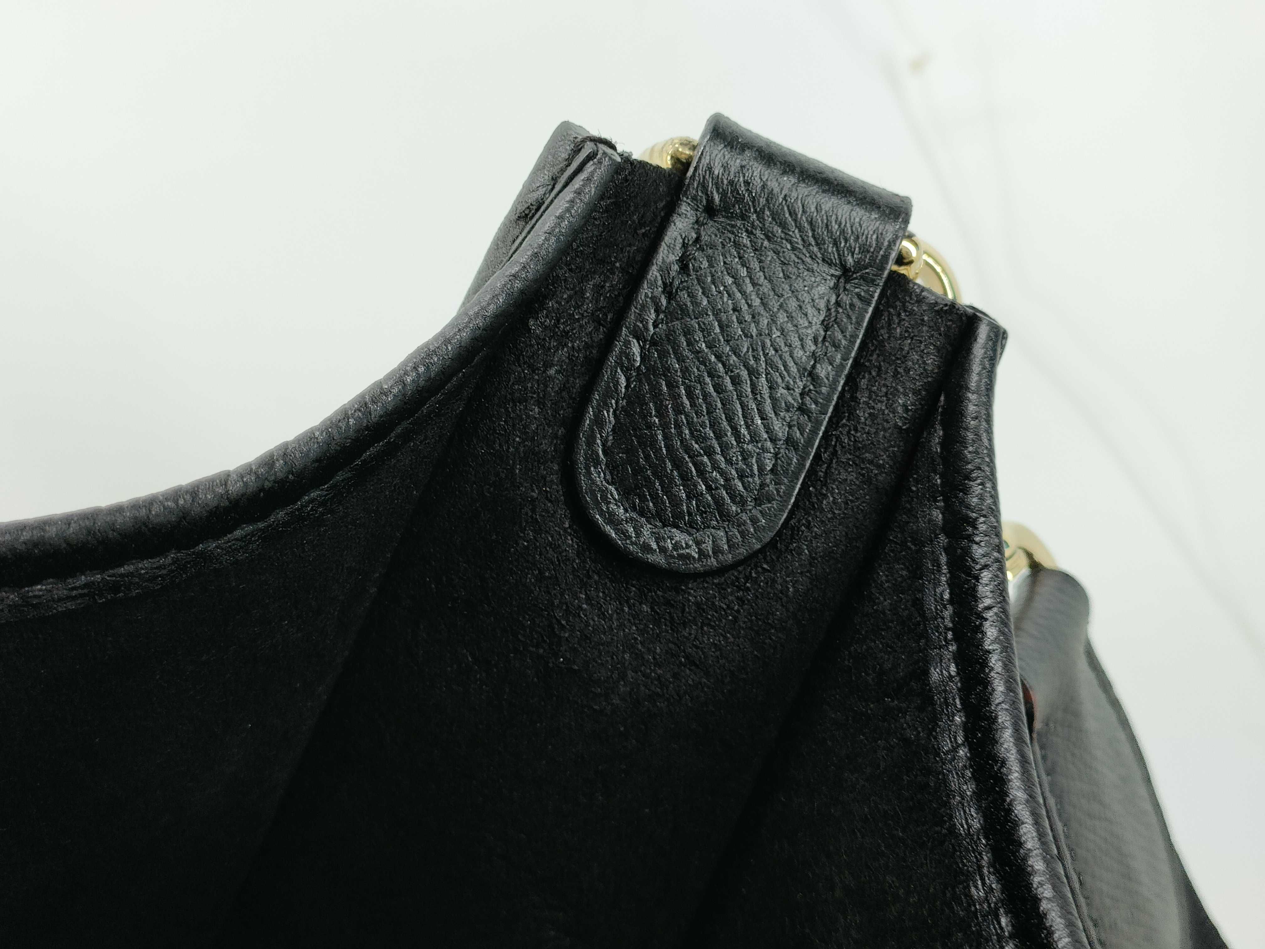 Evelyne Shoulder Bag — view 9