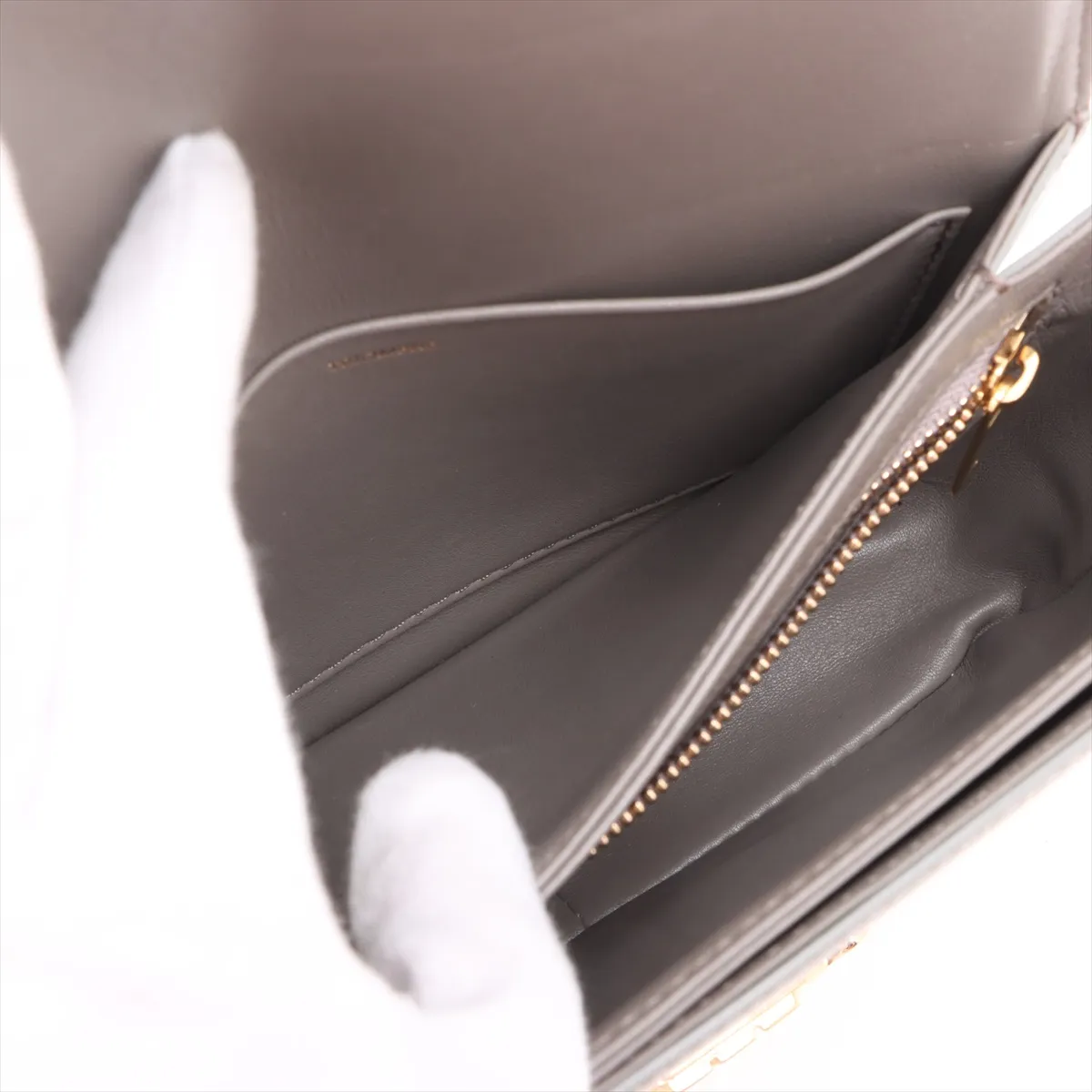 Triomphe Teen Leather Shoulder Bag Gray — view 9
