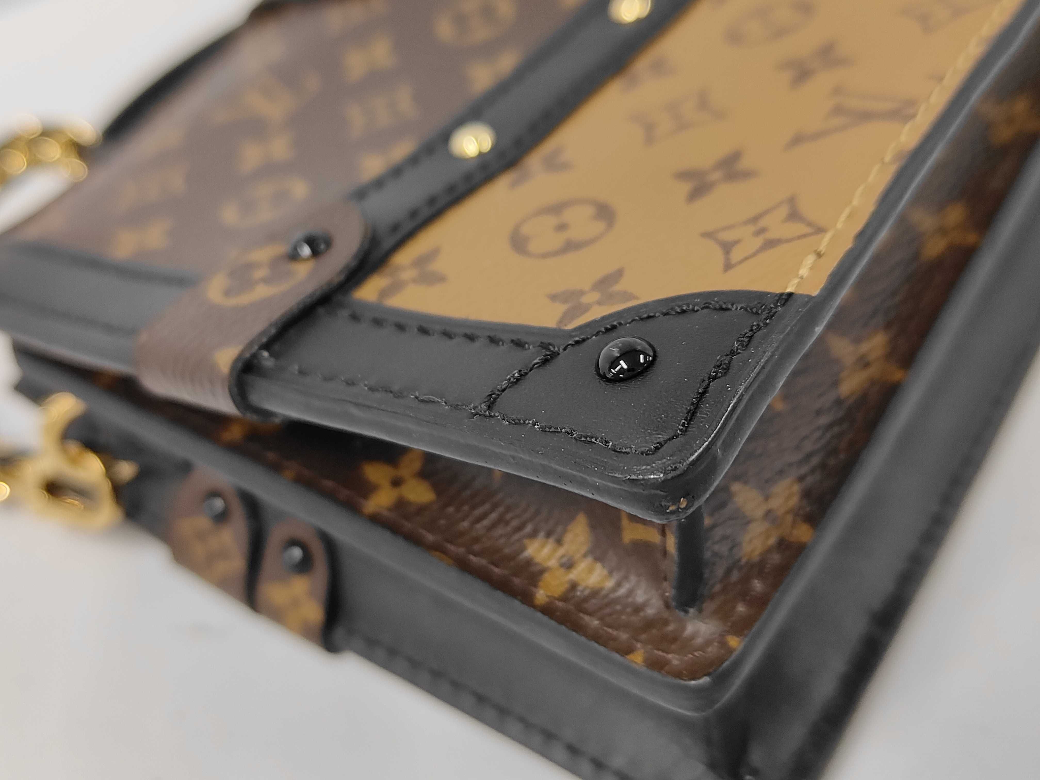 Monogram Reverse Trunk Clutch M43596 RFID Shoulder Bag — view 4