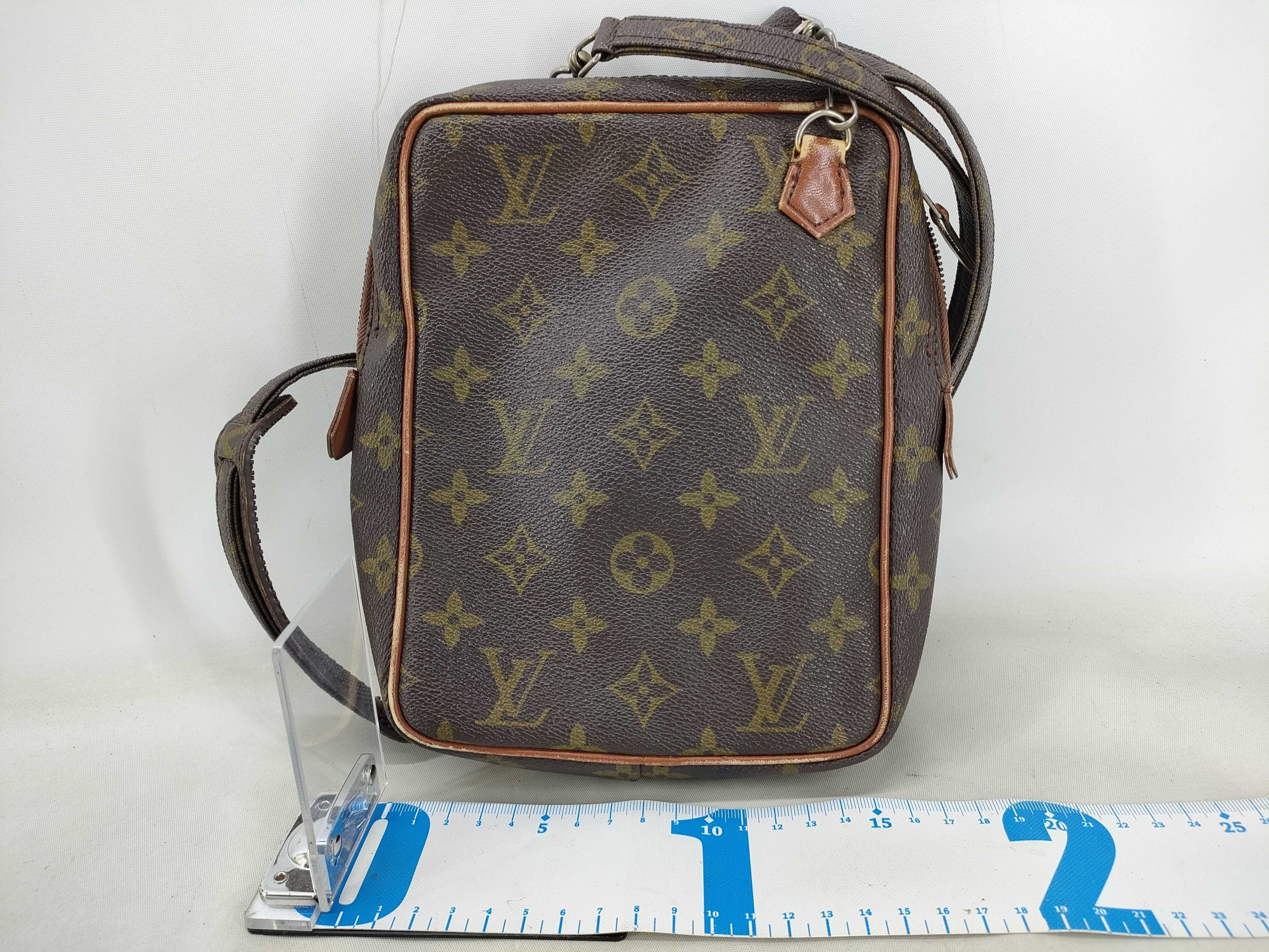 Monogram Louis Vuitton Shoulder Bag — view 2