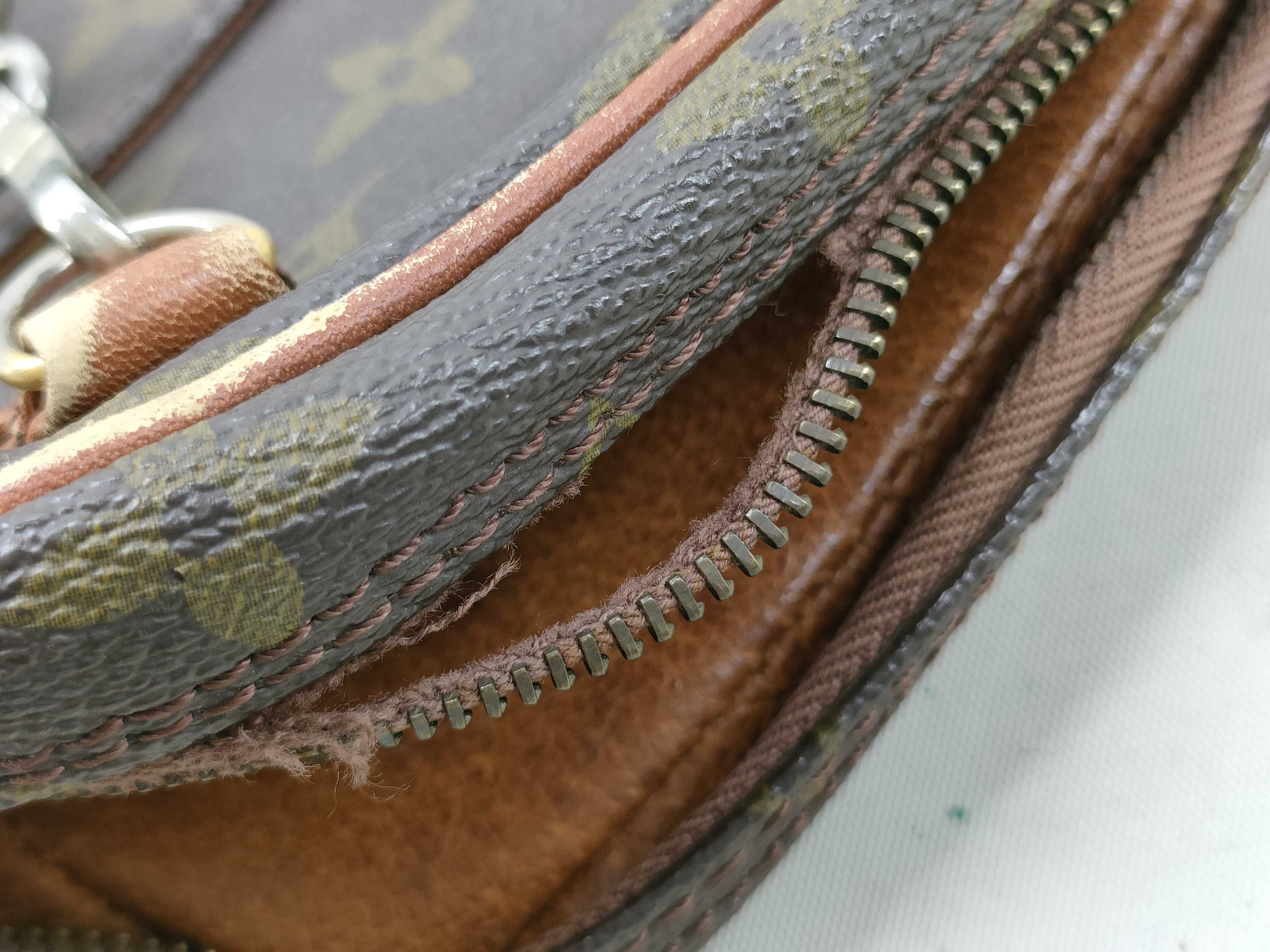 Monogram Louis Vuitton Shoulder Bag — view 13