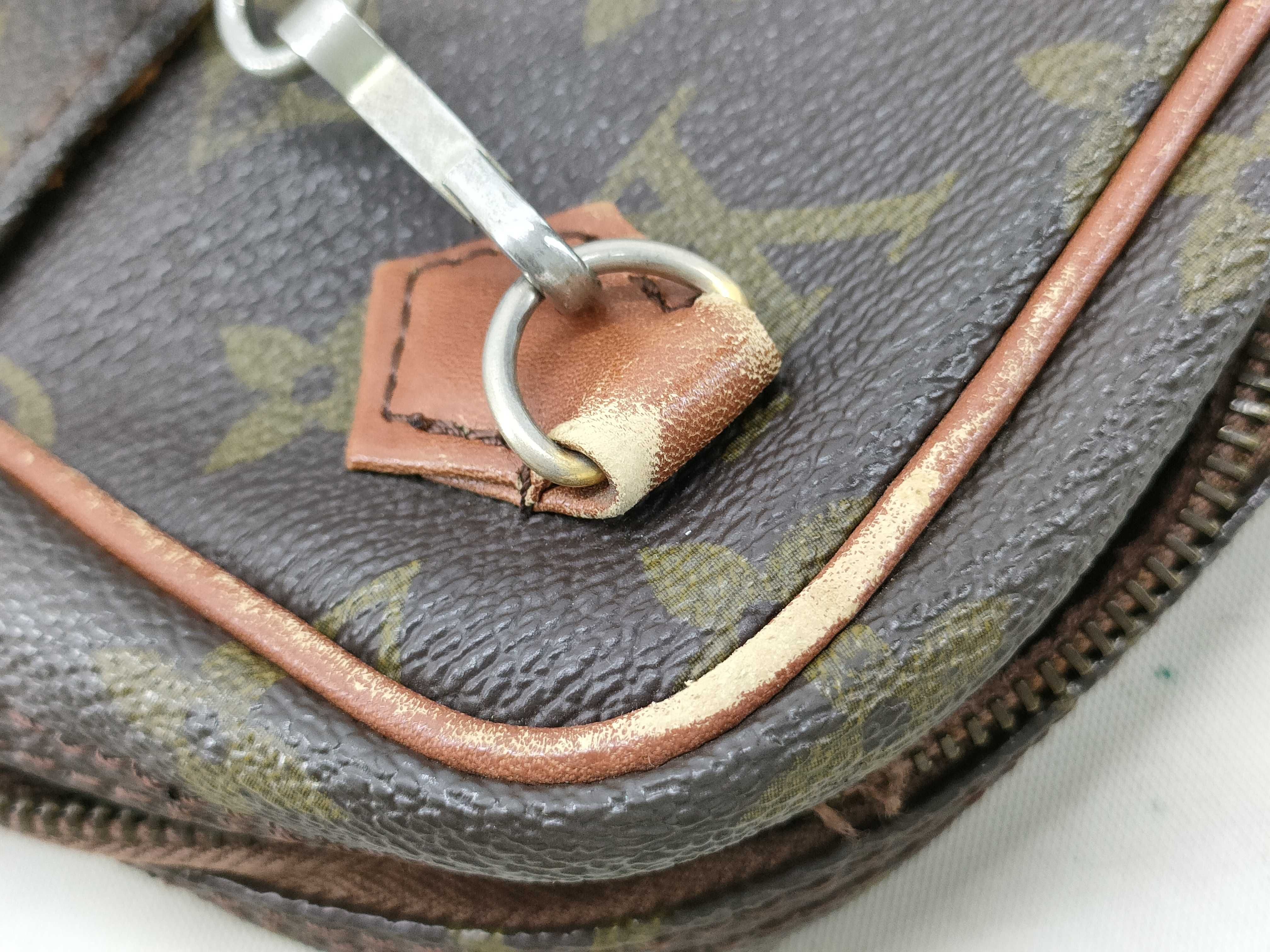 Monogram Louis Vuitton Shoulder Bag — view 14