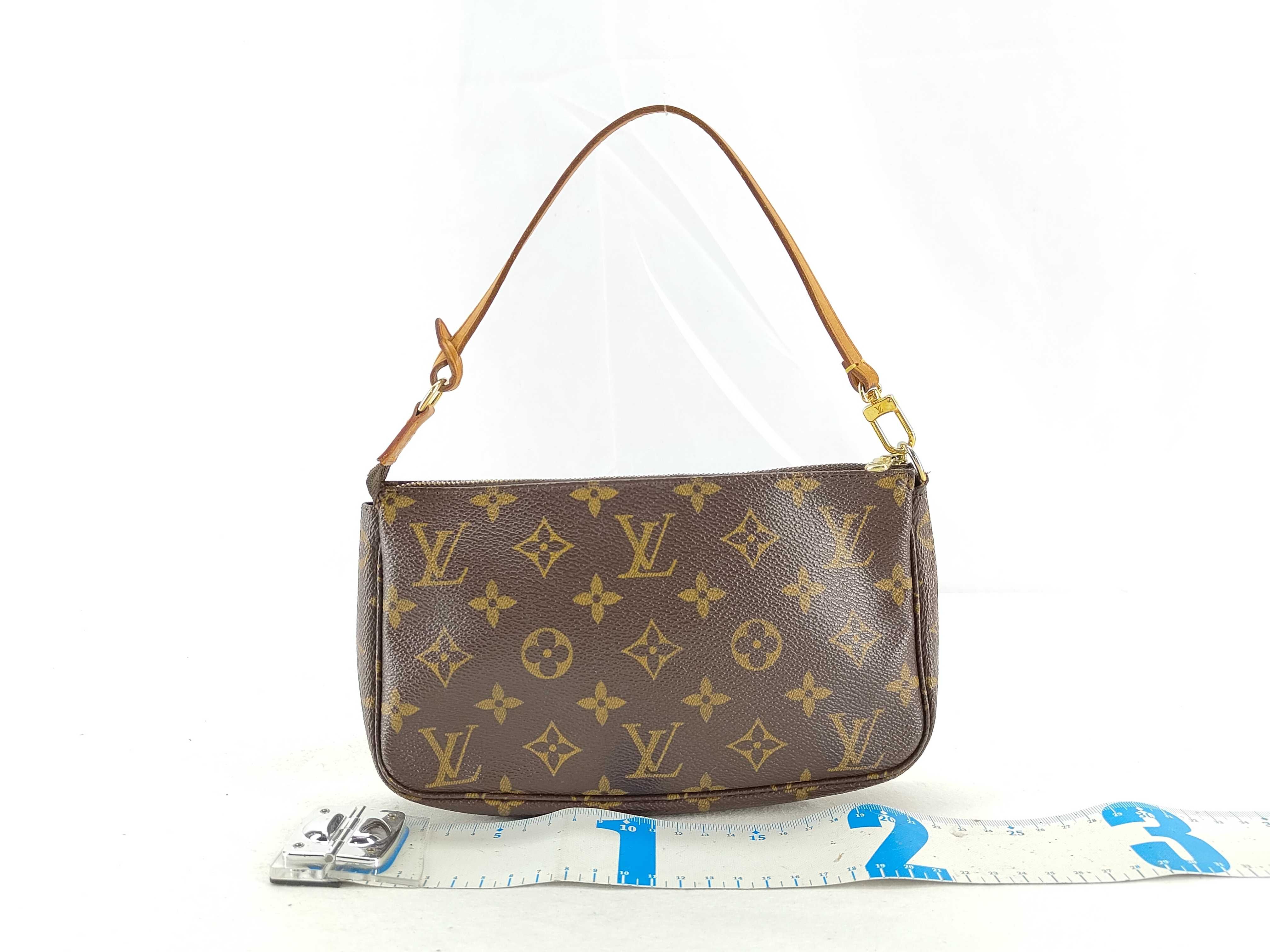 Monogram LV Pochette Accessoires M51980 Pouch — view 2