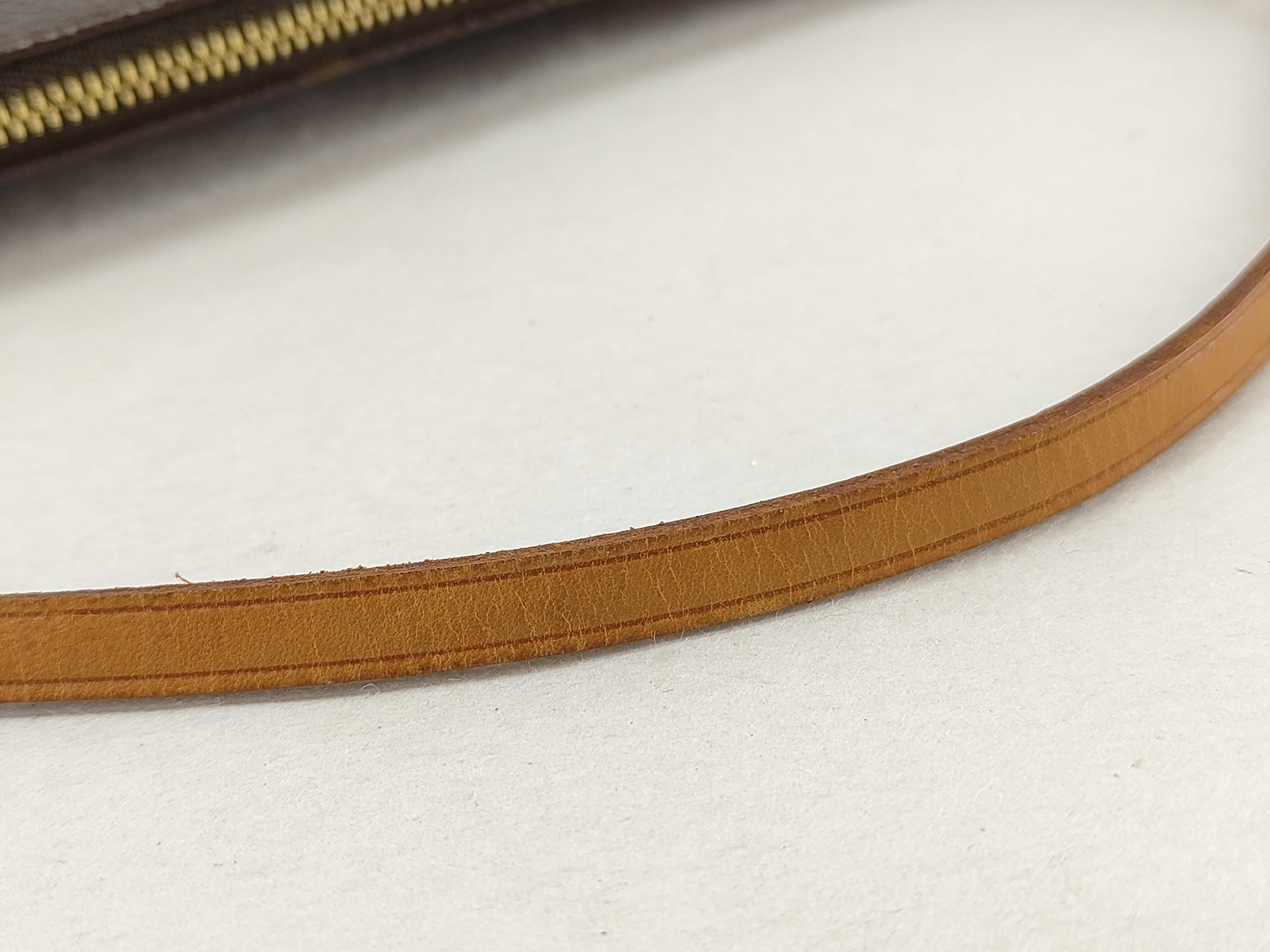 Monogram LV Pochette Accessoires M51980 Pouch — view 5