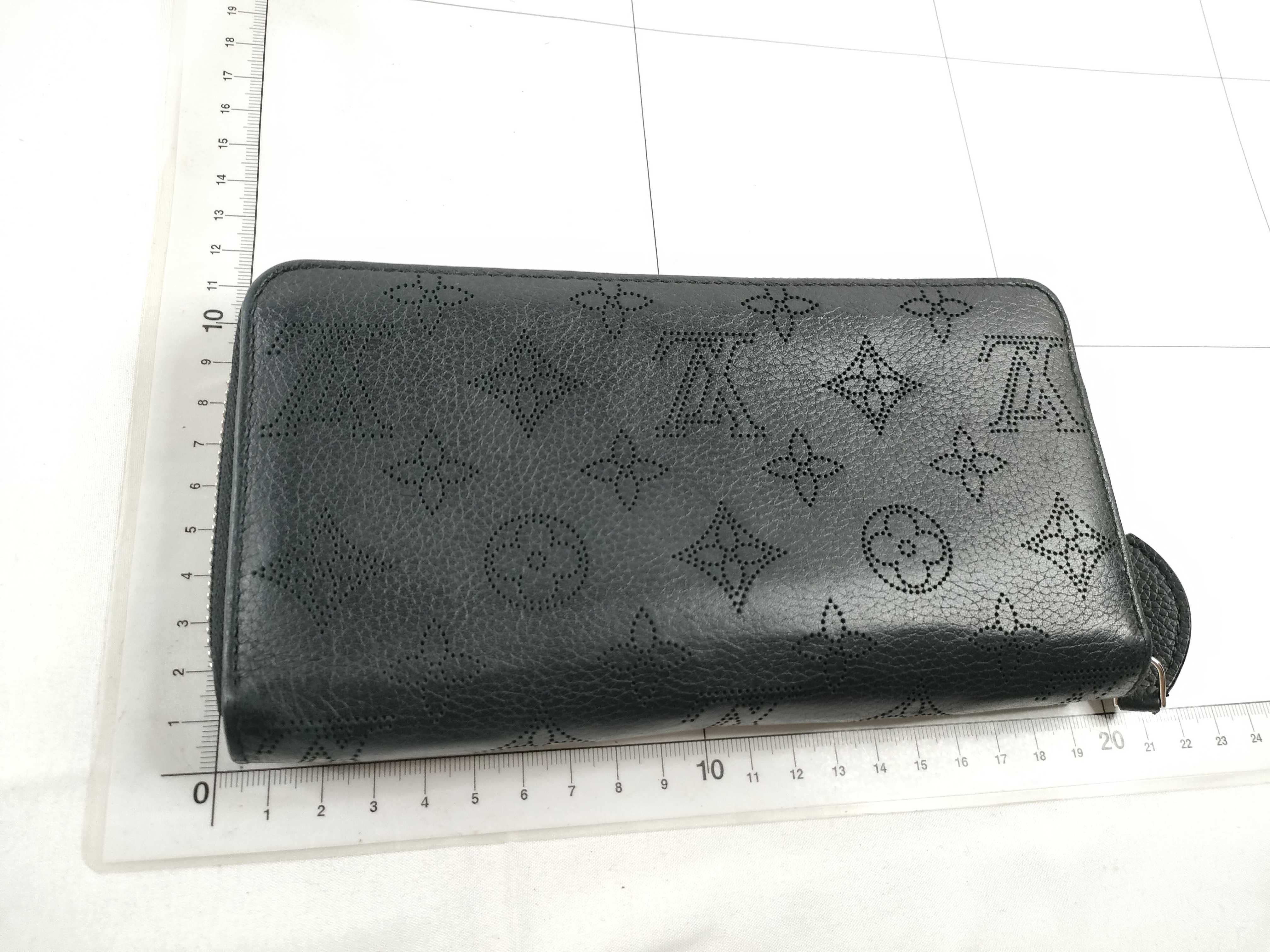 Mahina Zippy Wallet, Black, Silver Hardware, TN4118 — view 2