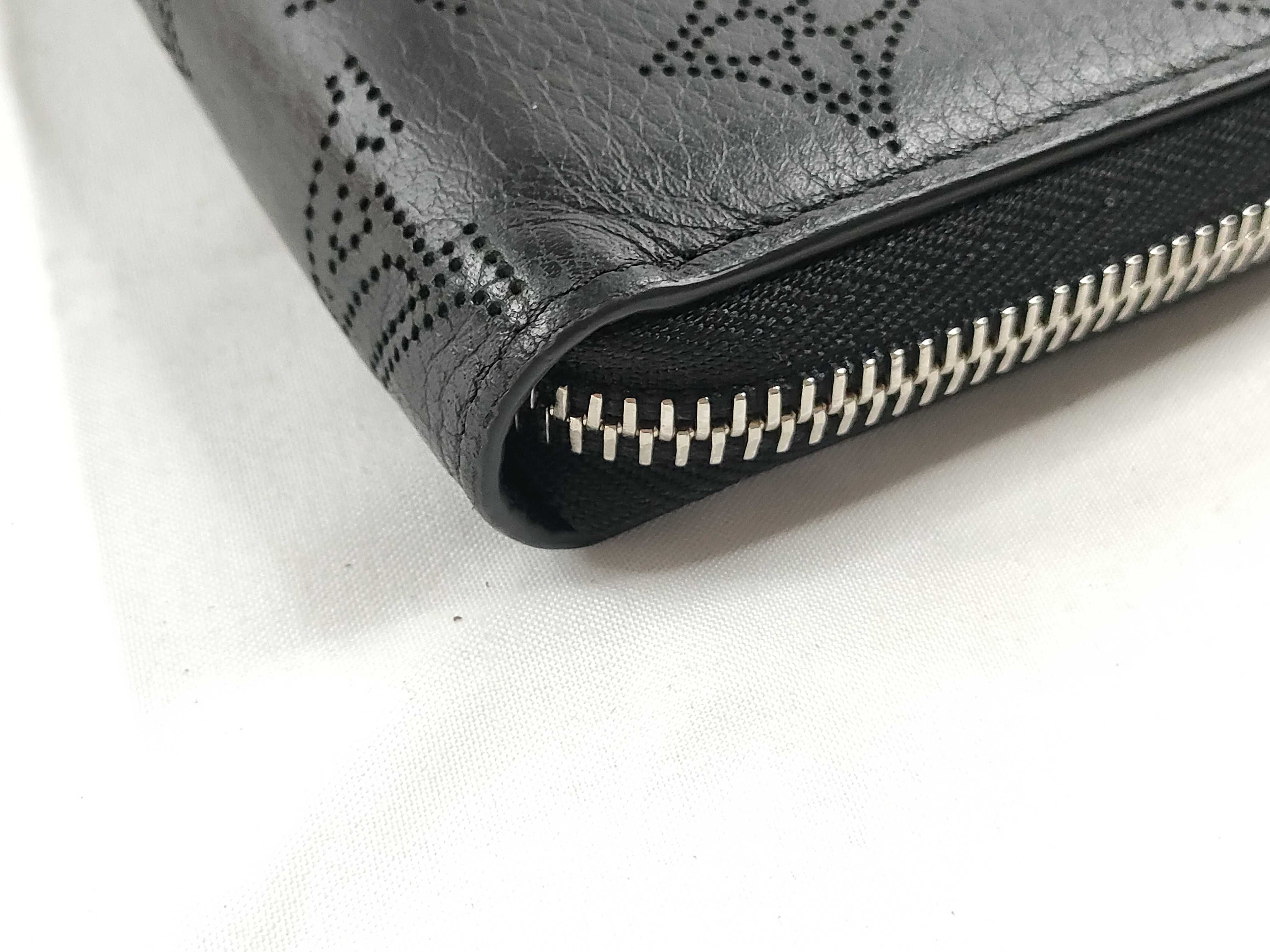 Mahina Zippy Wallet, Black, Silver Hardware, TN4118 — view 3