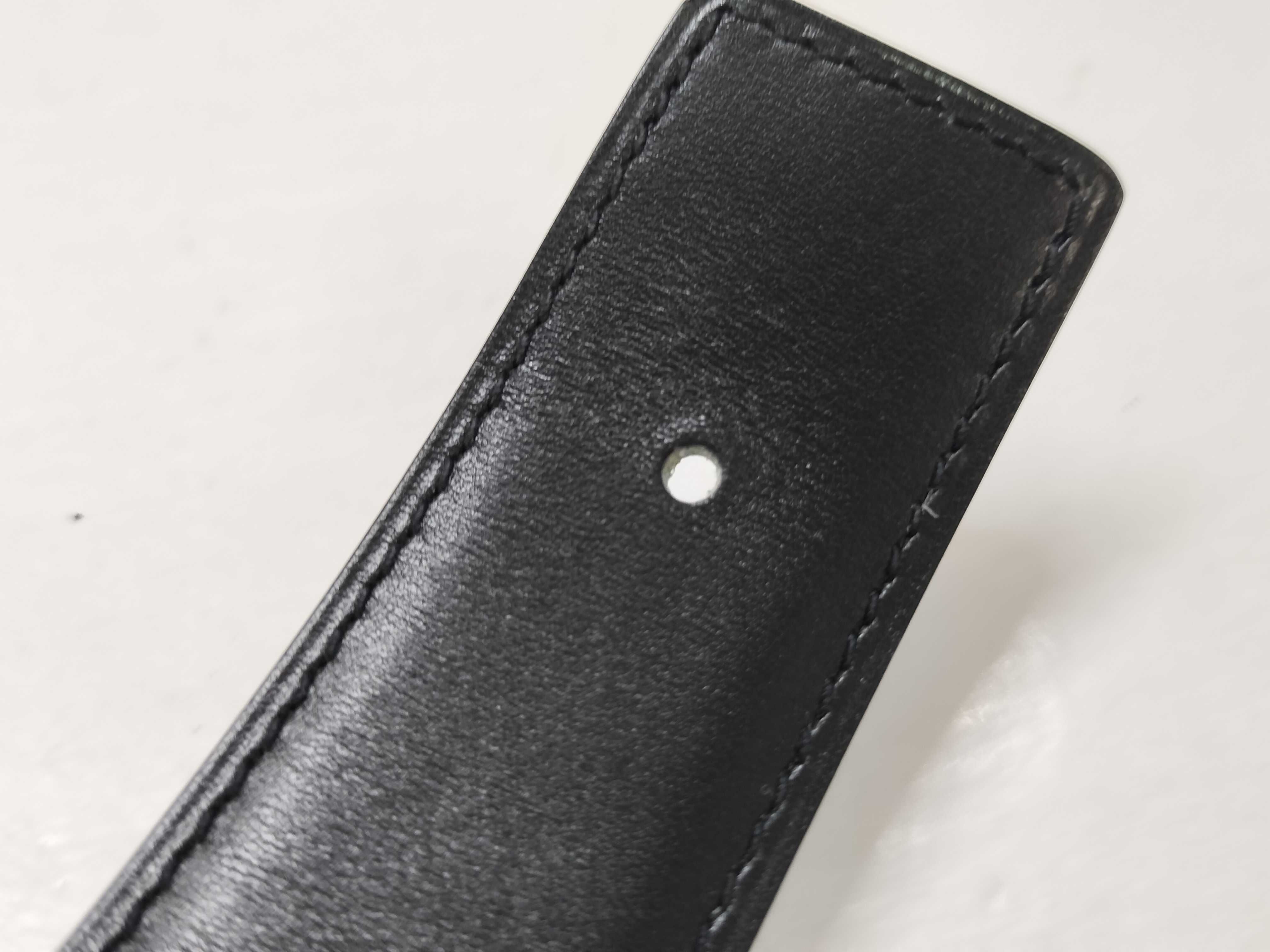 H Belt Reversible K engraved Reversible Black x Blue Togo Blue Belt — view 5