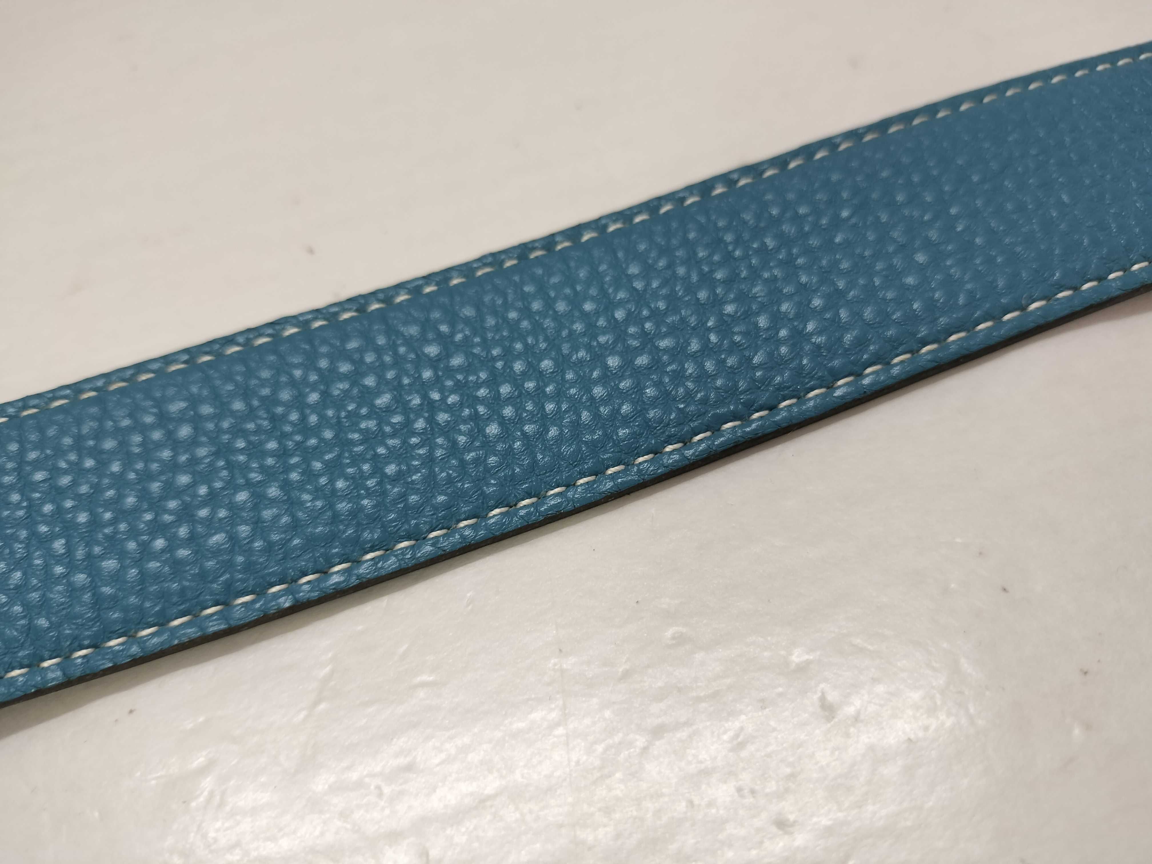 H Belt Reversible K engraved Reversible Black x Blue Togo Blue Belt — view 8