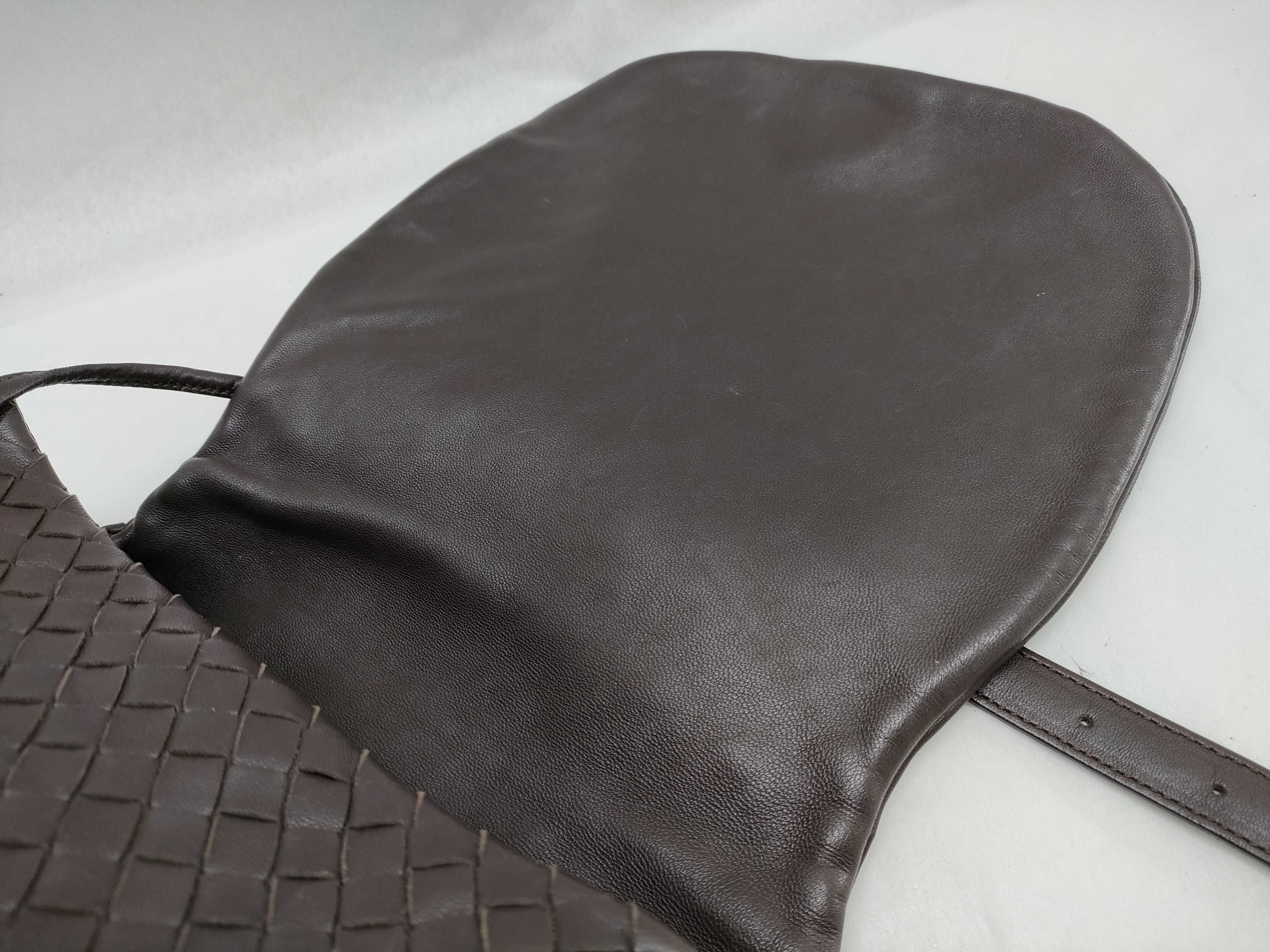 Intrecciato Shoulder Bag, Brown — view 8