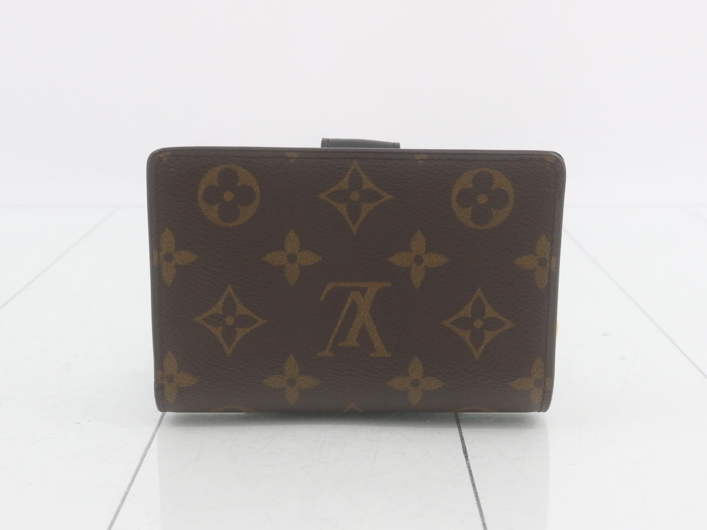 Portefeuille Juliette - Box and Dust Bag — view 2