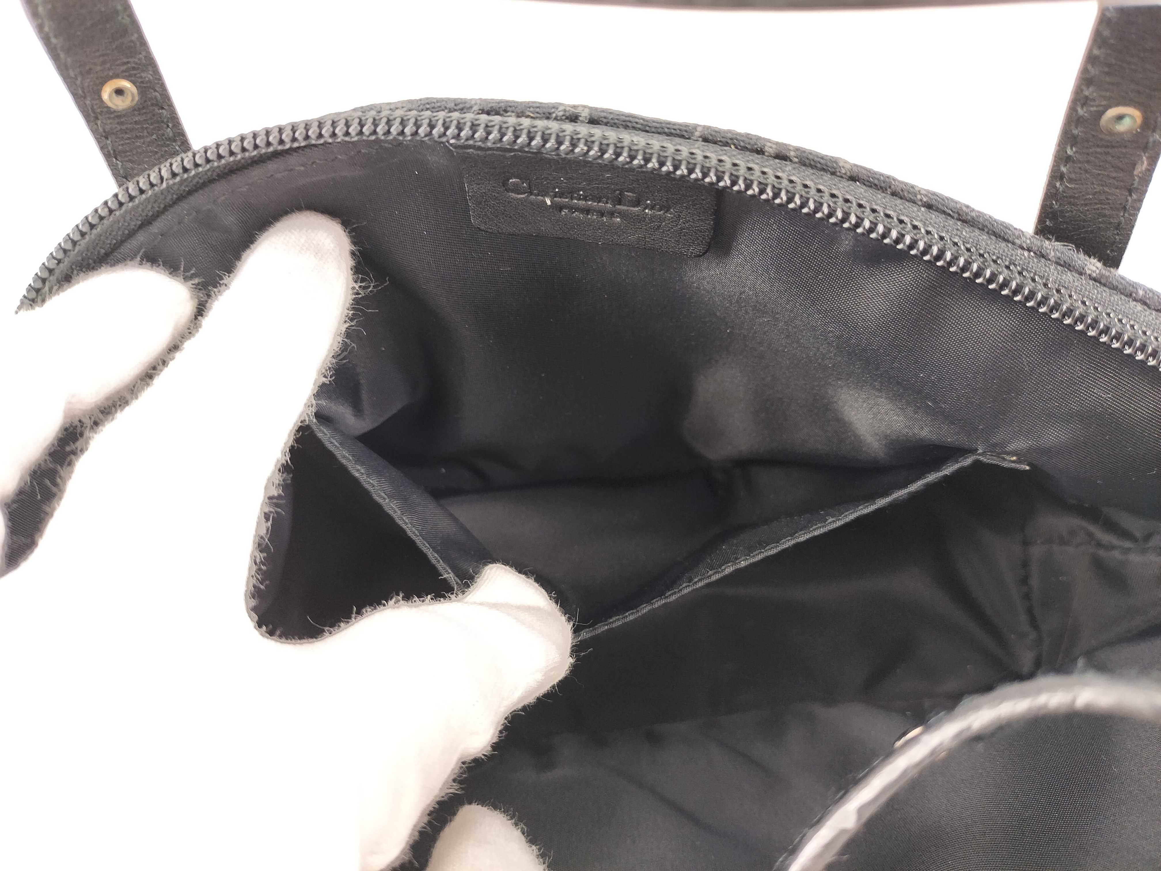 Trotter Accessory Pouch Street Chic Handbag — view 13