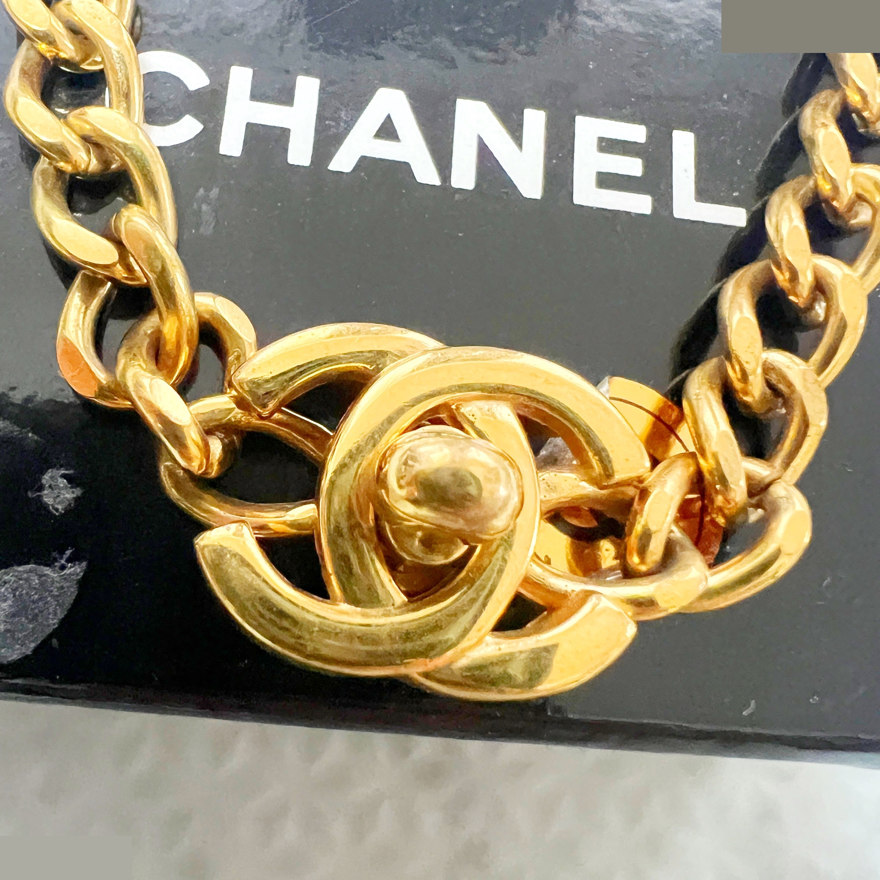96P Turnlock Coco Mark Chain Bracelet, Wrist Circumference Approx. 16cm — view 3