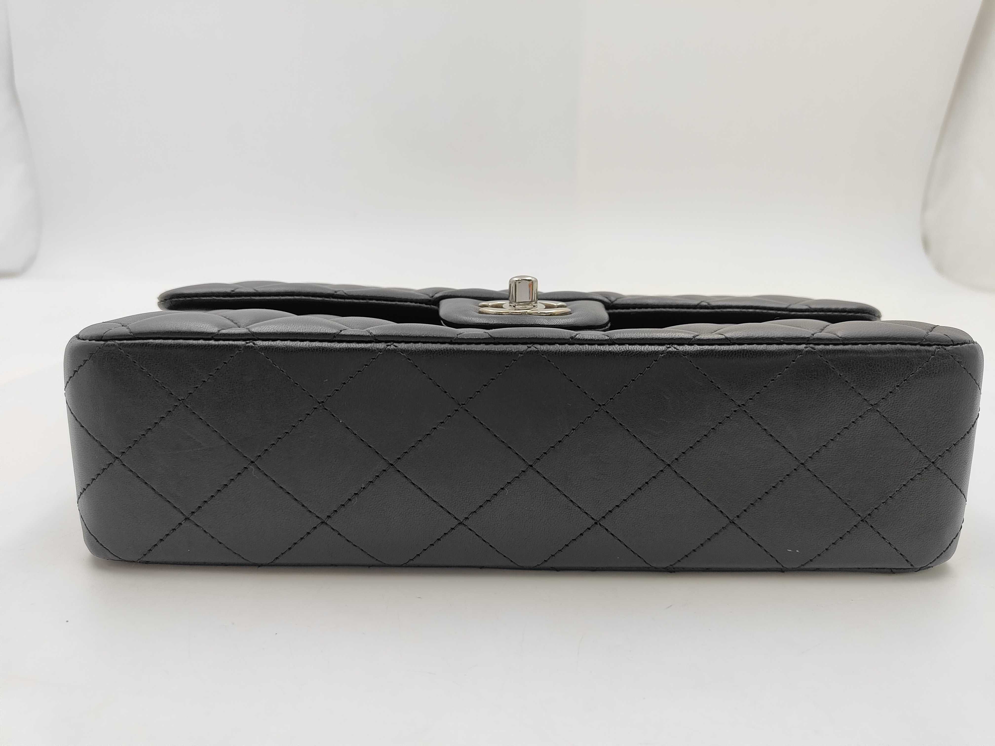 W-Flap 25 Chain Shoulder Bag, Matelassé Lambskin, Black, SS Shoulder Bag — view 5