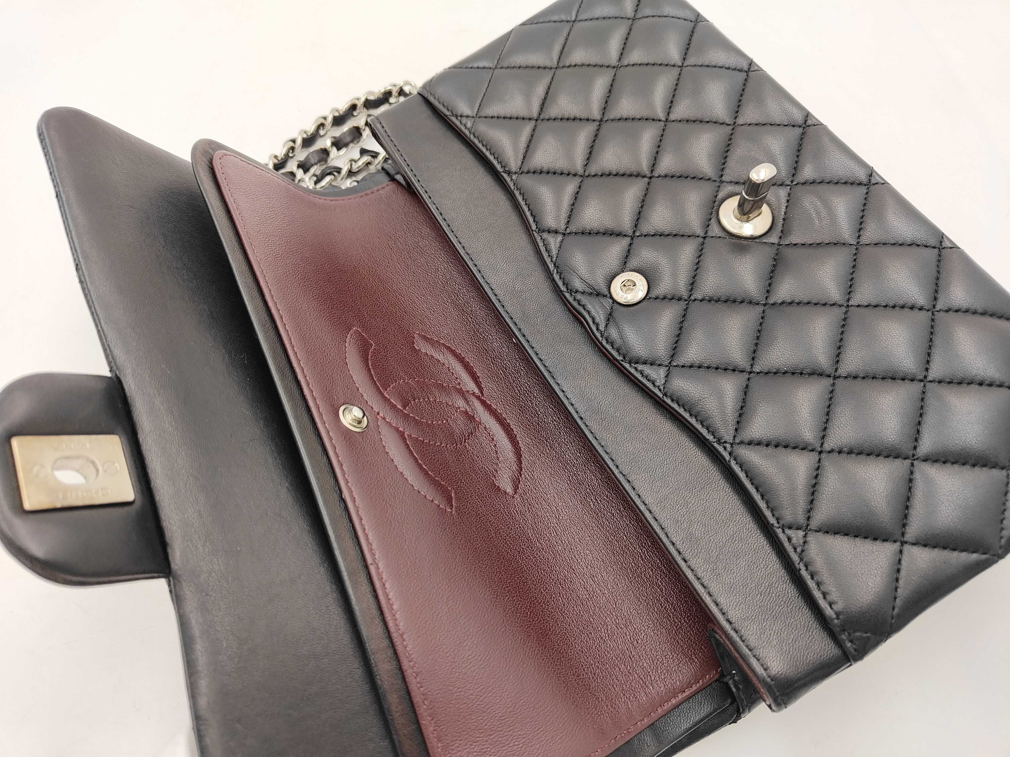 W-Flap 25 Chain Shoulder Bag, Matelassé Lambskin, Black, SS Shoulder Bag — view 8