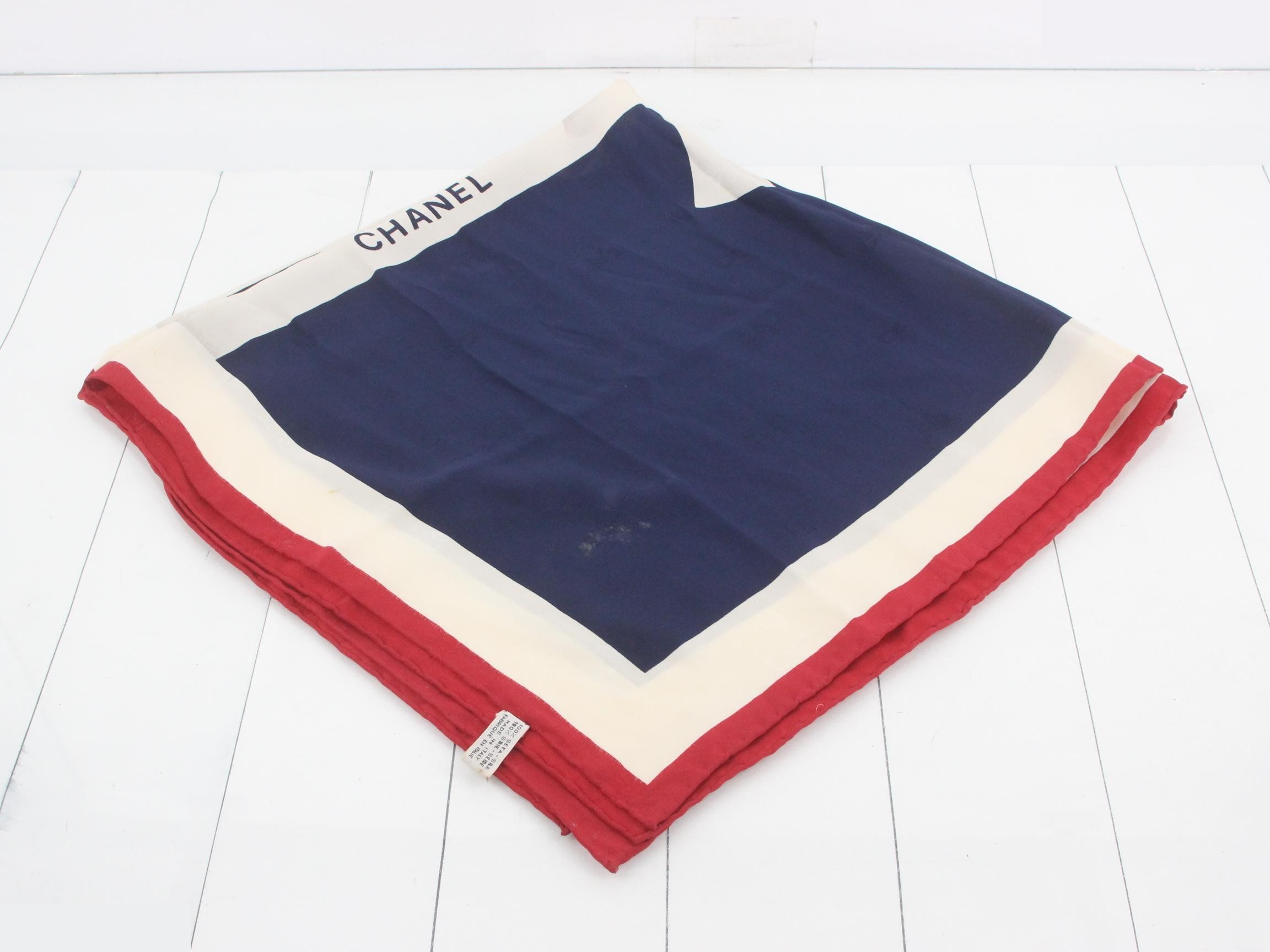 scarf — view 2