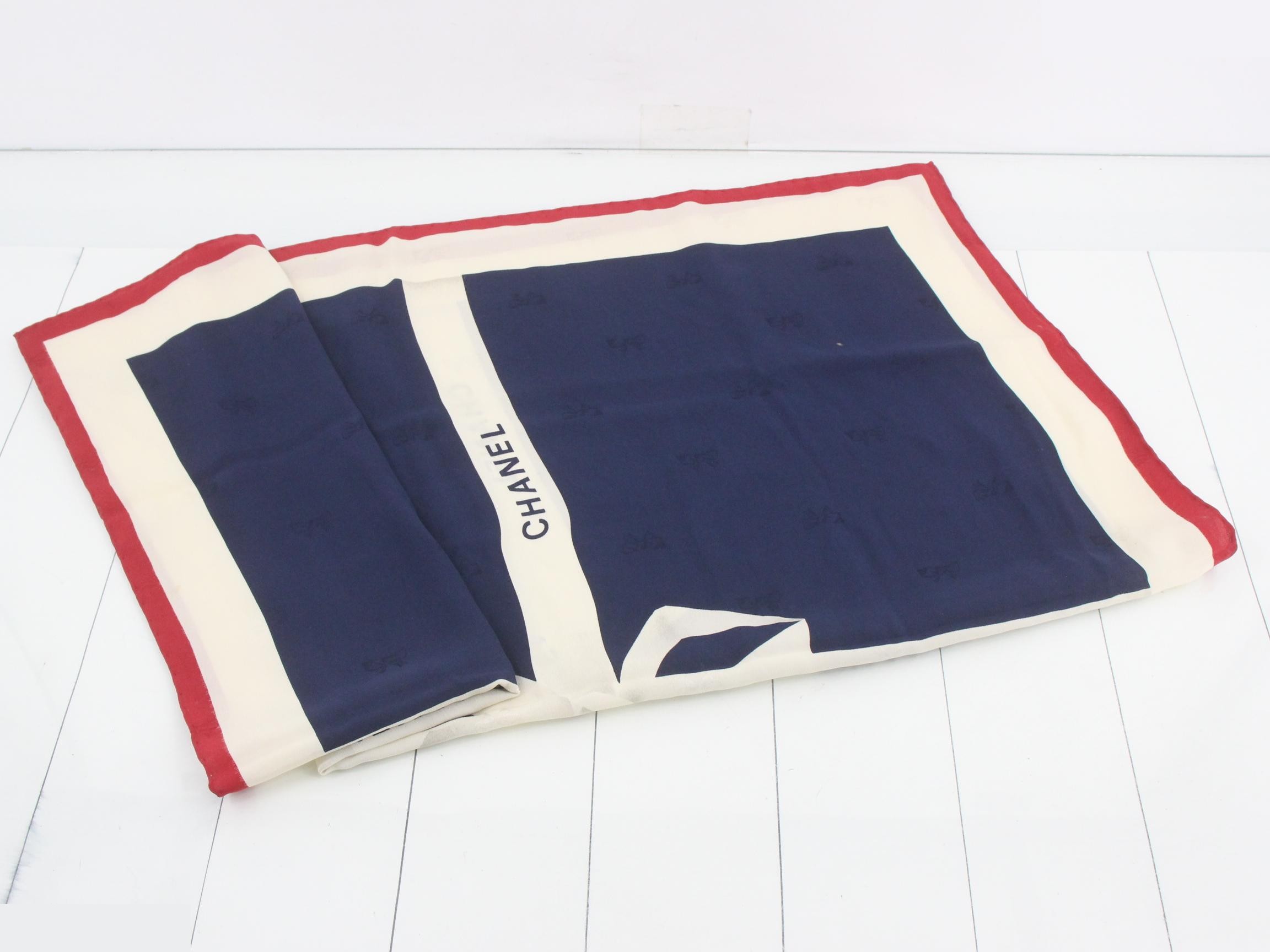 scarf — view 3